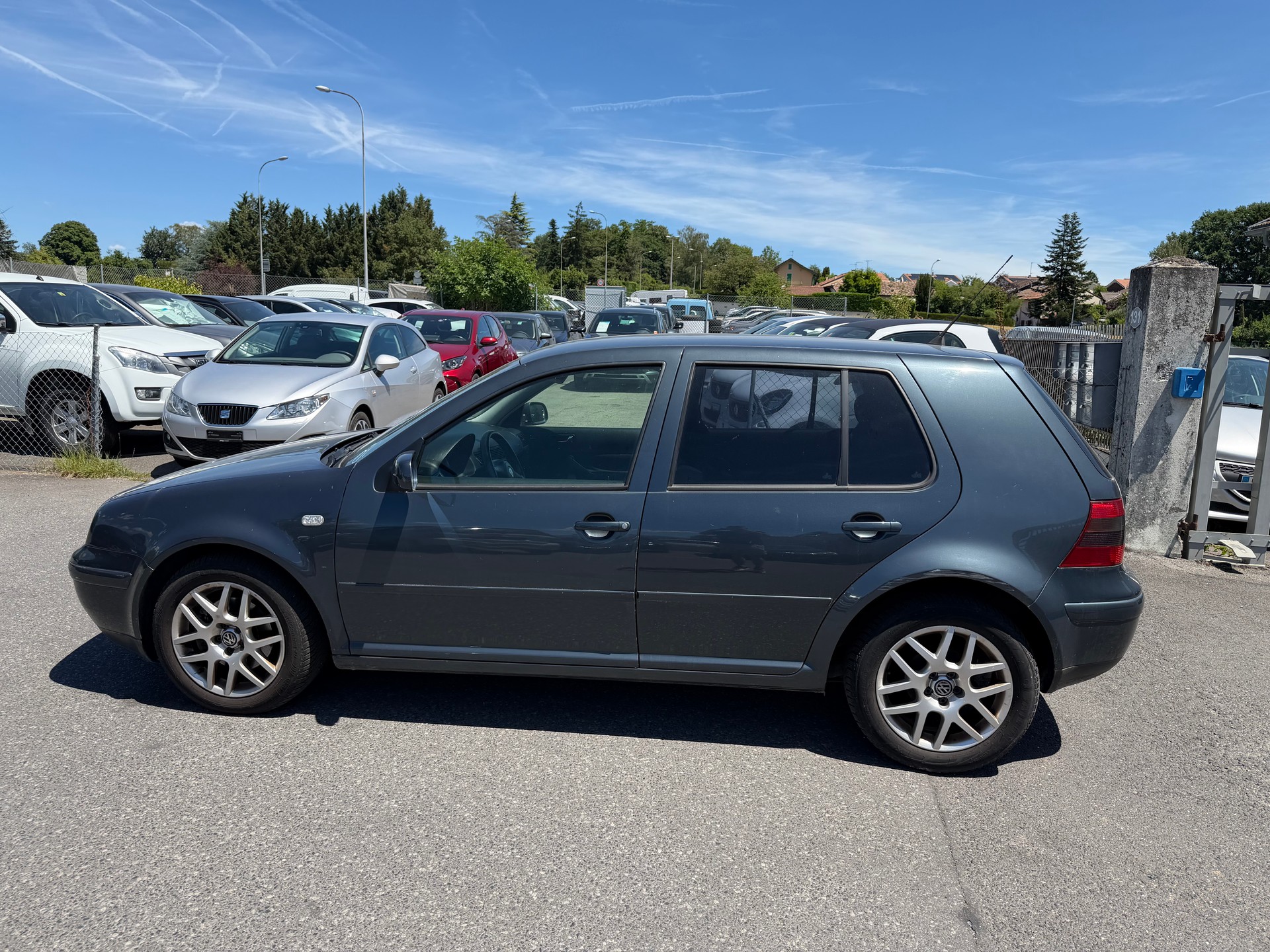 VW Golf 1.9 TDI PD Highline-image-5