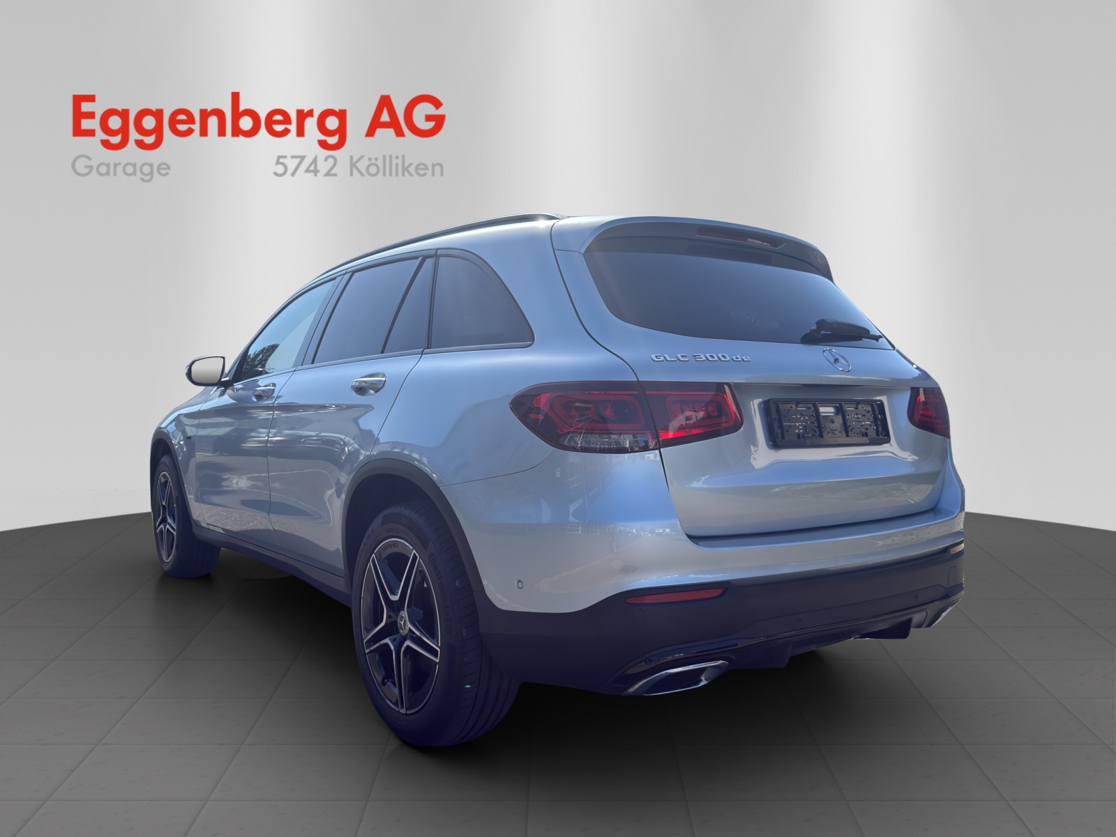 MERCEDES-BENZ GLC 300 de AMG Line 4Matic 9G-Tronic, 8-fach bereift-image-2