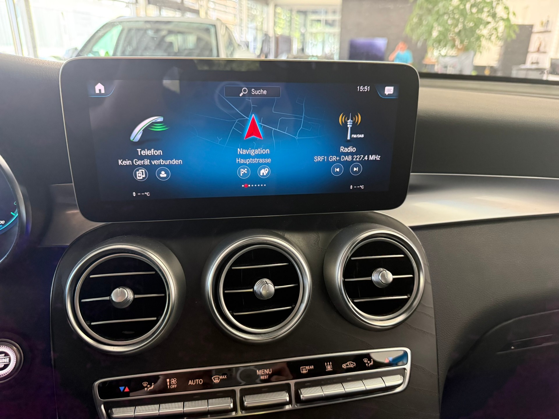 MERCEDES-BENZ GLC 300 de AMG Line 4Matic 9G-Tronic, 8-fach bereift-image-16