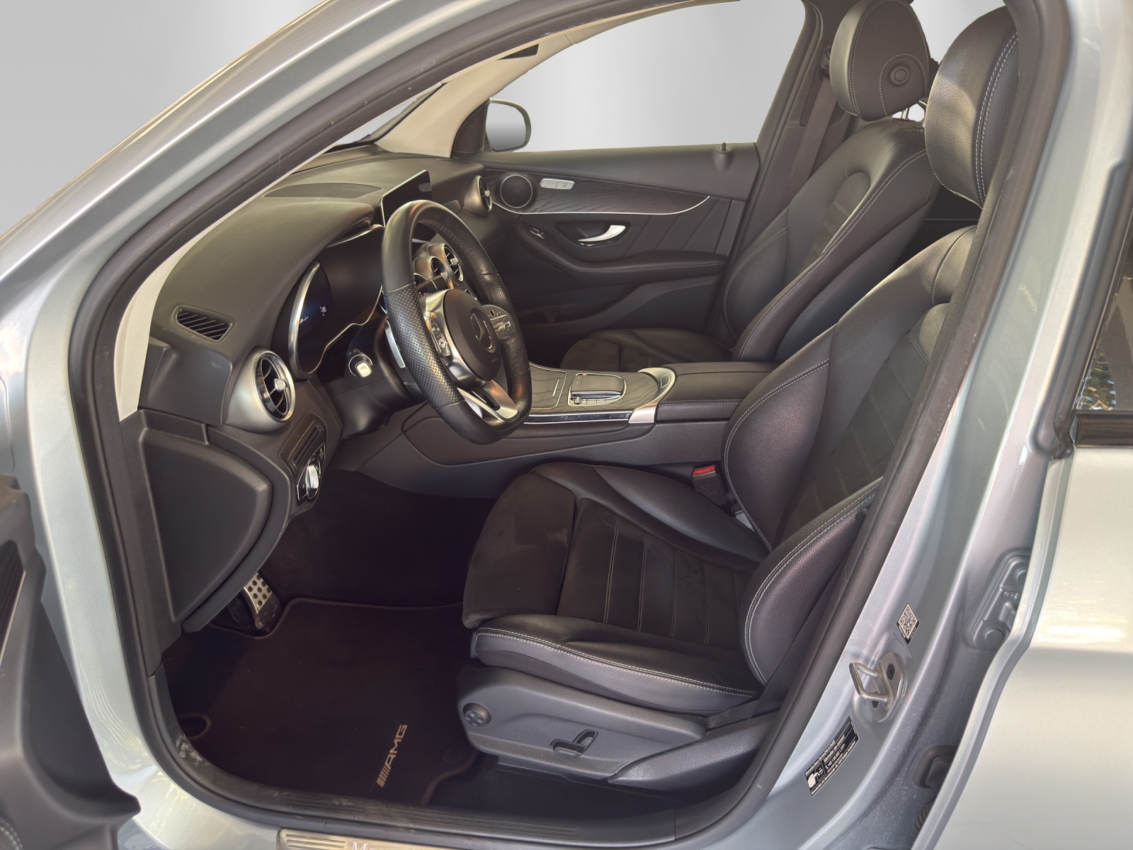 MERCEDES-BENZ GLC 300 de AMG Line 4Matic 9G-Tronic, 8-fach bereift-image-8