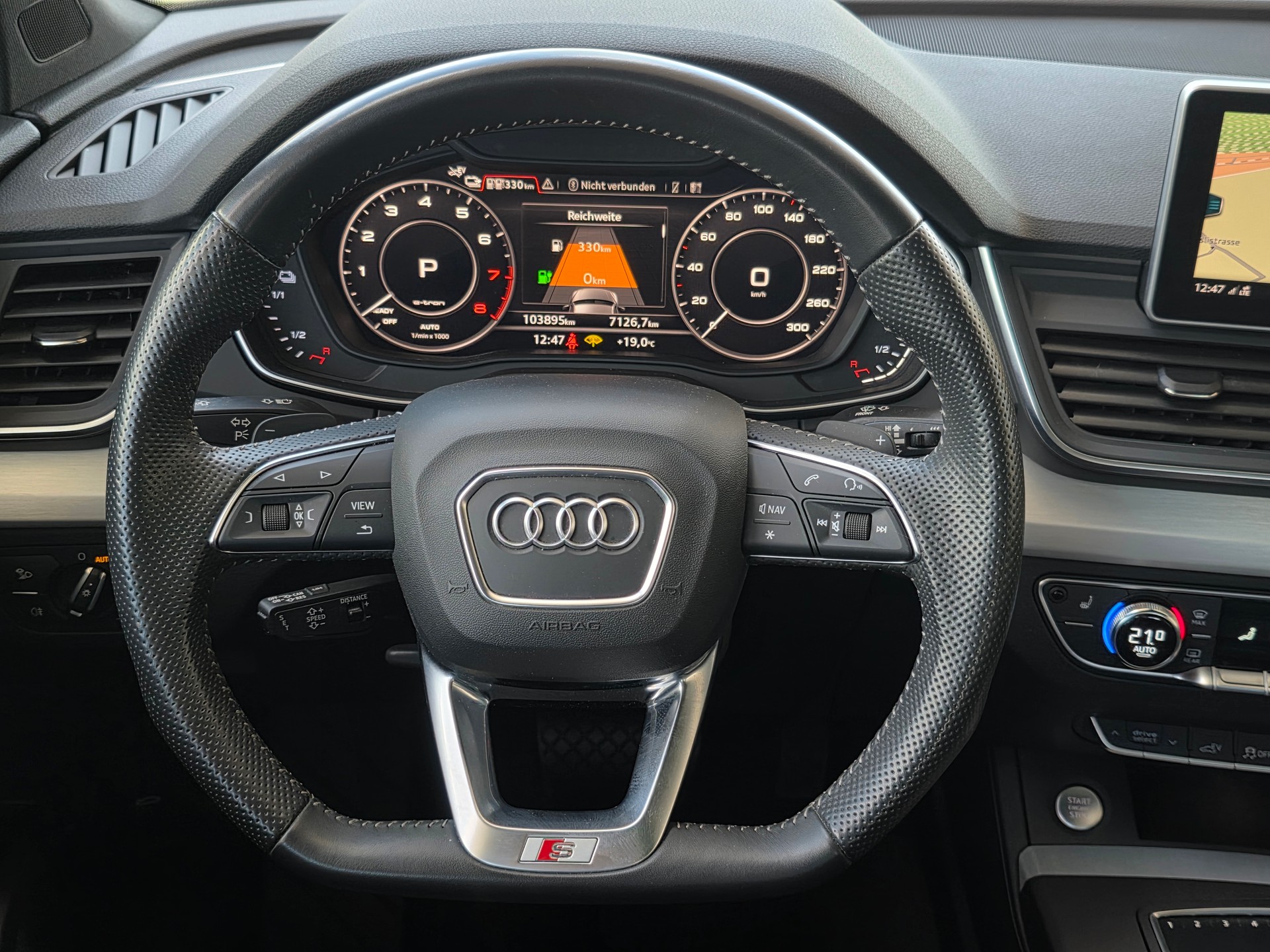 AUDI Q5 55 TFSI e Sport Quattro S-Line * CH-Fahrzeug * Frisch ab MFK * Anhängerkupplung * Panorama *-image-18