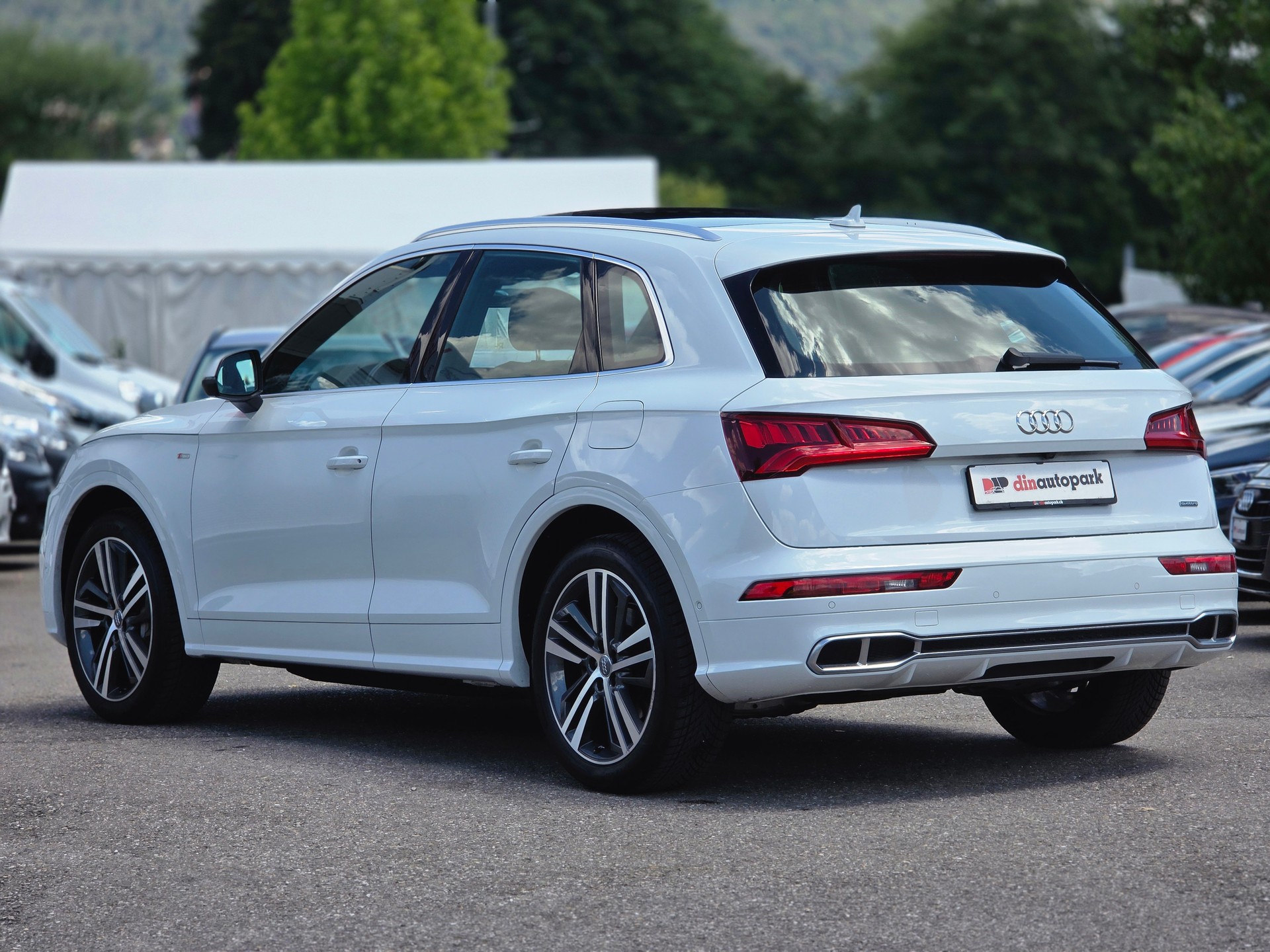 AUDI Q5 55 TFSI e Sport Quattro S-Line * CH-Fahrzeug * Frisch ab MFK * Anhängerkupplung * Panorama *-image-8
