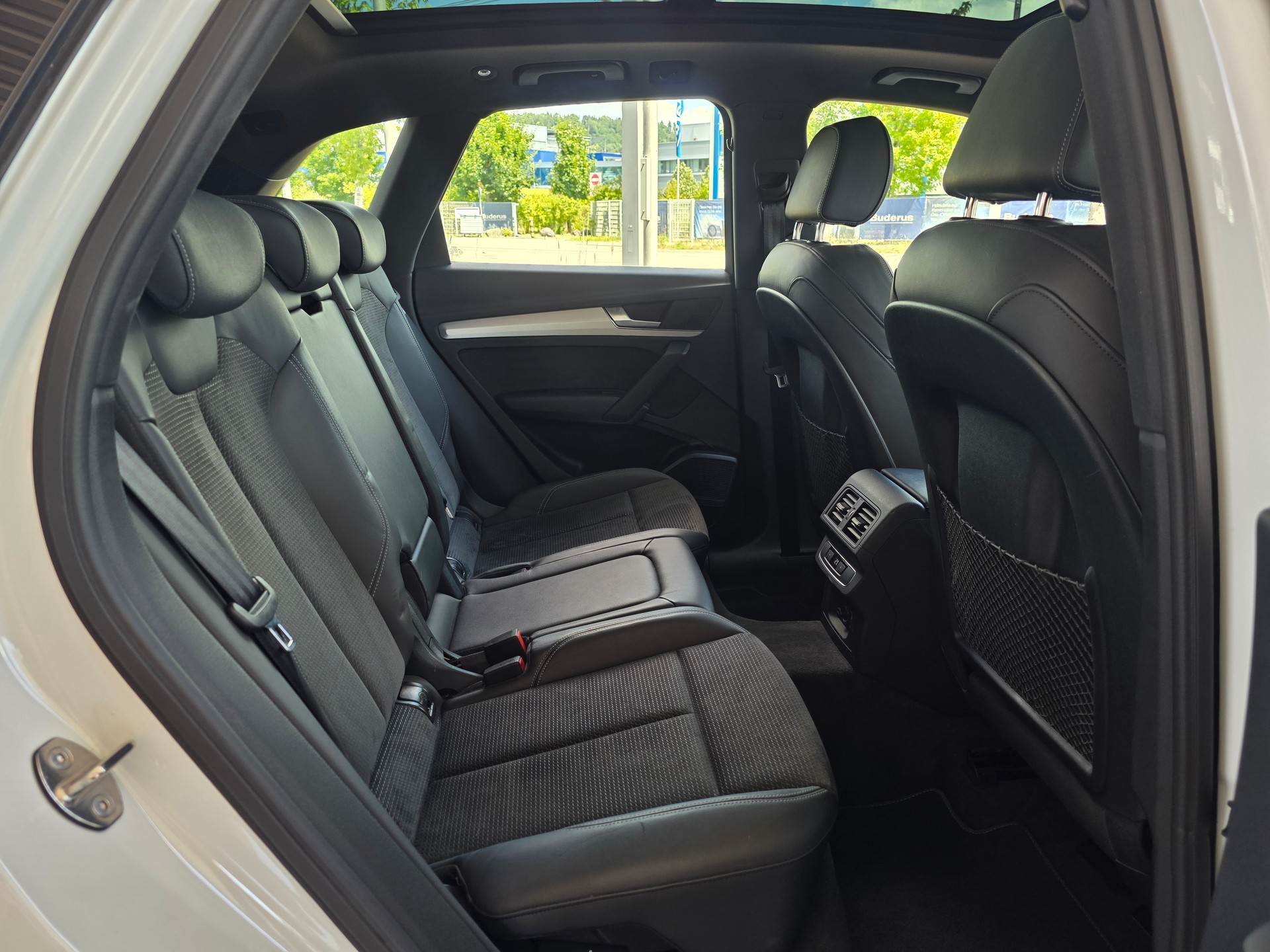 AUDI Q5 55 TFSI e Sport Quattro S-Line * CH-Fahrzeug * Frisch ab MFK * Anhängerkupplung * Panorama *-image-29
