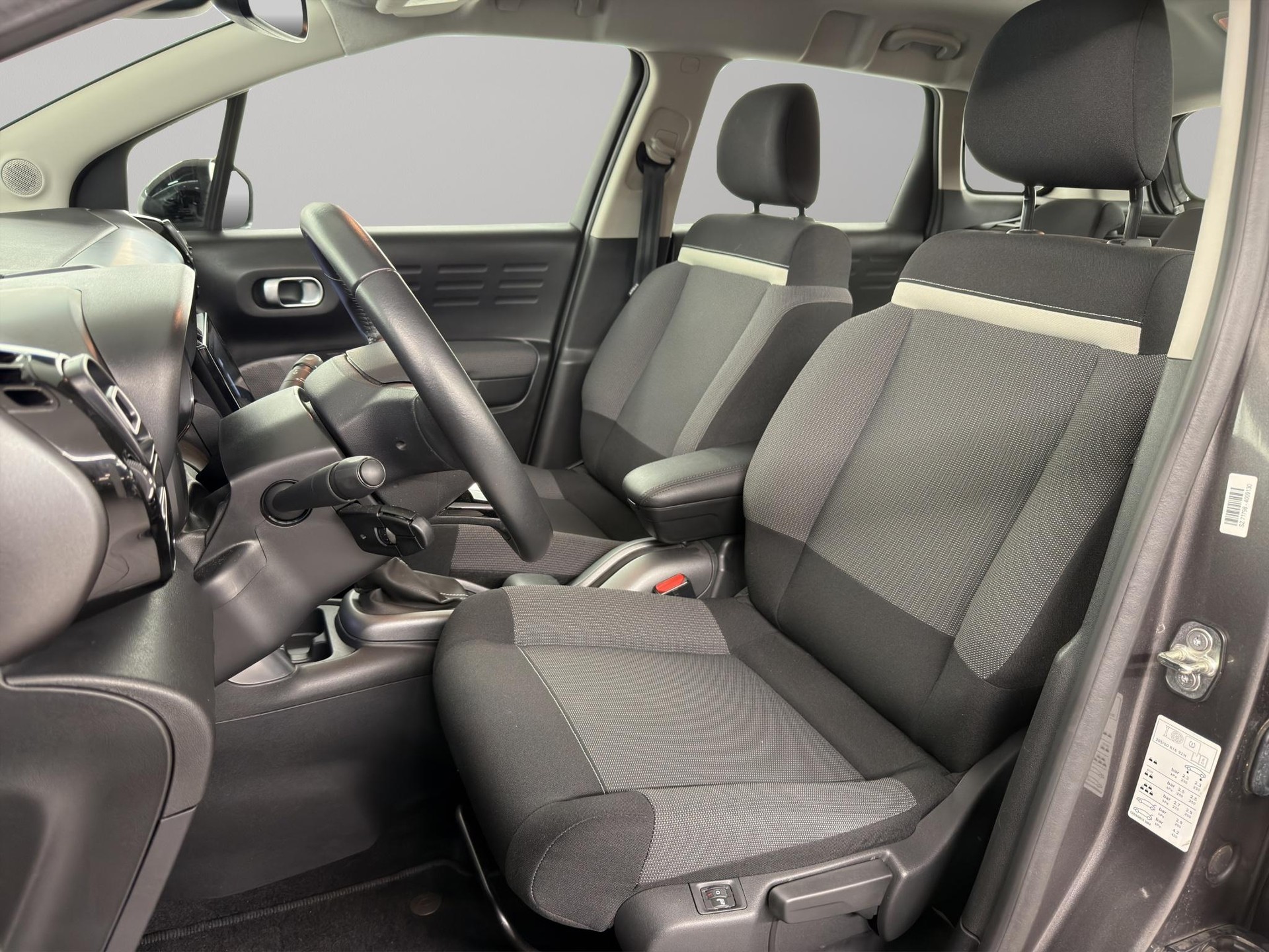 CITROEN C3 Aircross 1.2 PureTech 130 Feel Pack-image-5