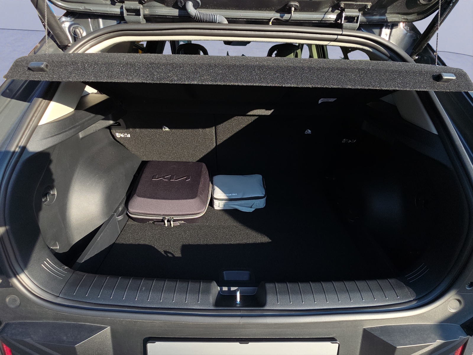 KIA EV4 81 kWh Earth+-image-11