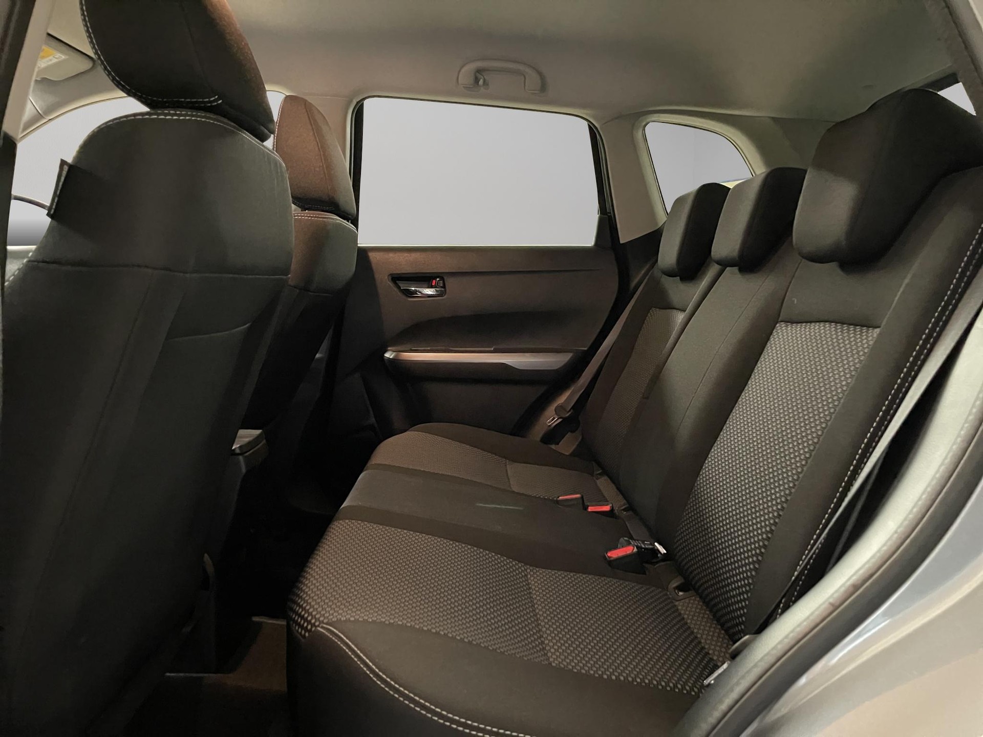 SUZUKI Vitara 1.5 Top Hybrid Edition 35 4x4-image-12
