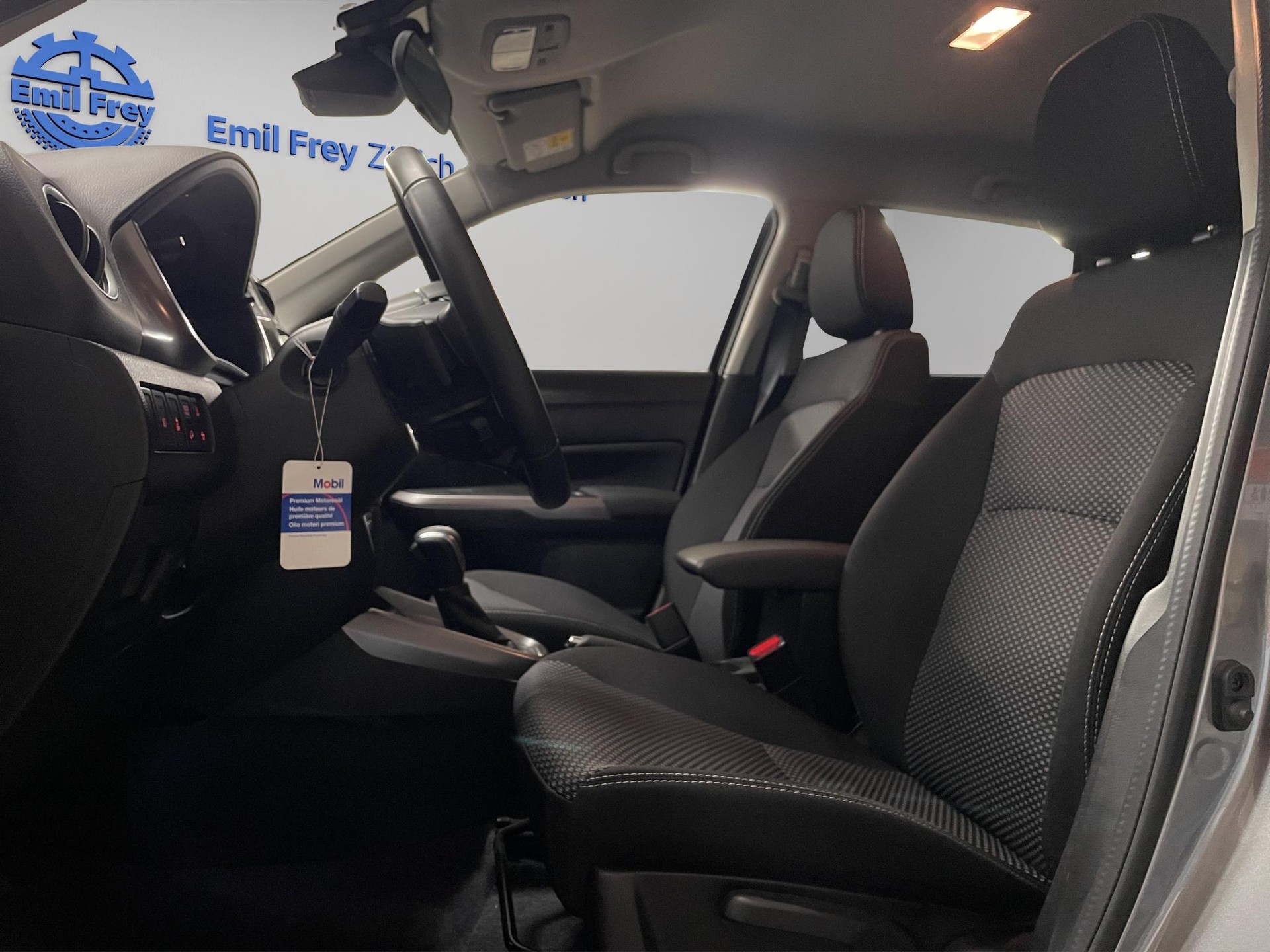 SUZUKI Vitara 1.5 Top Hybrid Edition 35 4x4-image-6