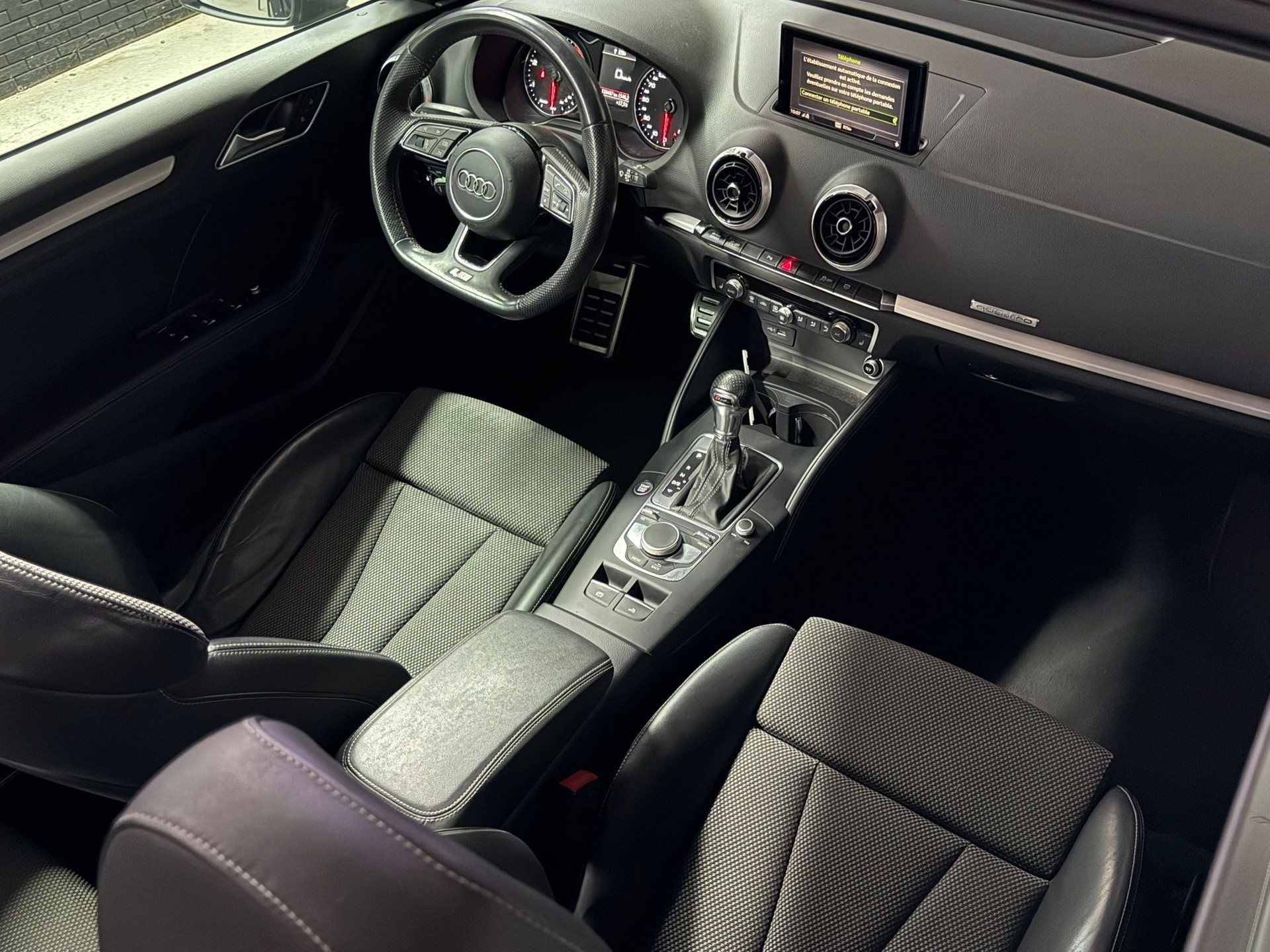 AUDI A3 Cabriolet 2.0 TDI S-Line quattro S-tronic / NanoGrau / Leder / 19’’ Zoll / Wunderschöne Konfiguration-image-10
