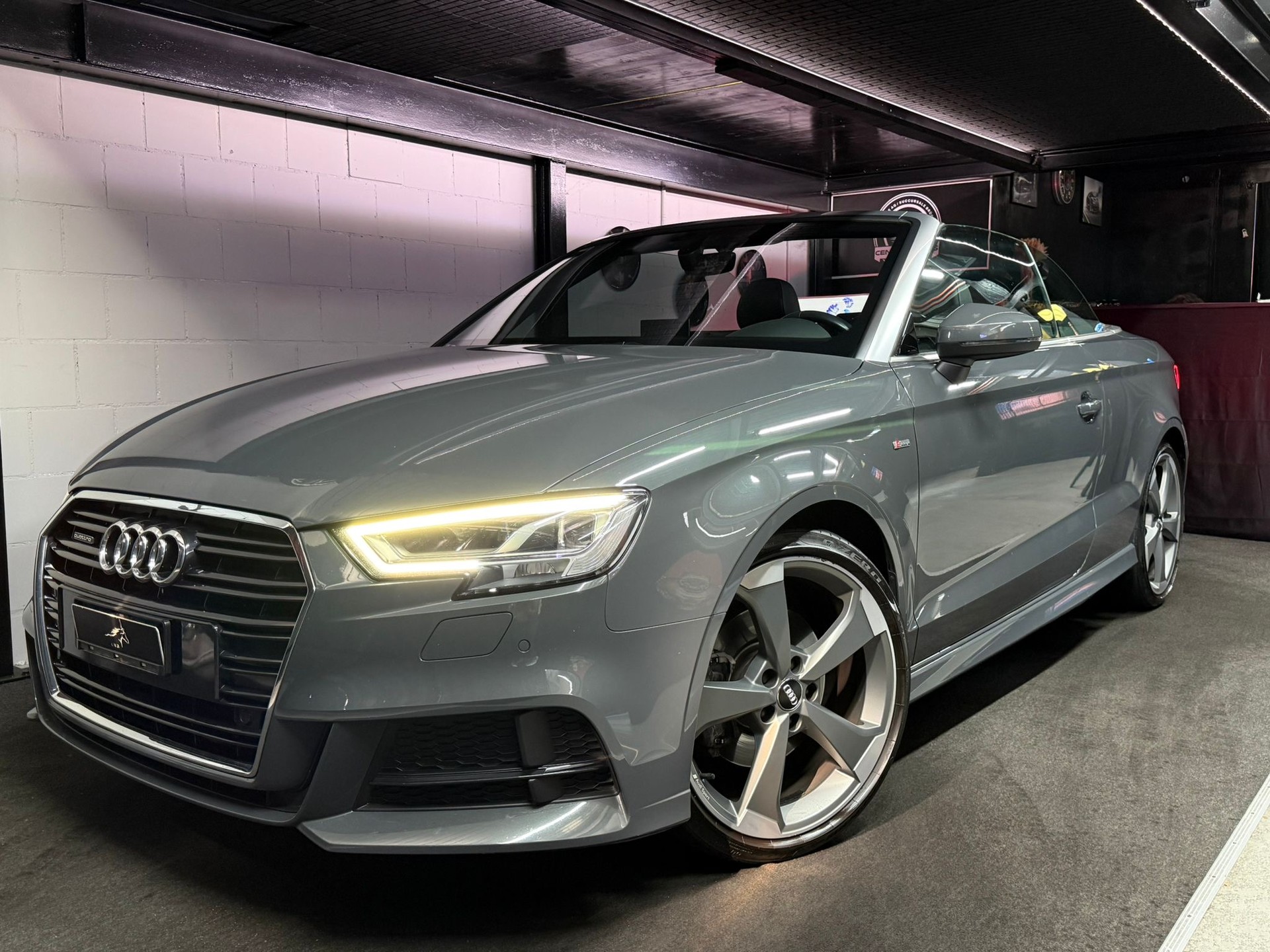 AUDI A3 Cabriolet 2.0 TDI S-Line quattro S-tronic / NanoGrau / Leder / 19’’ Zoll / Wunderschöne Konfiguration-image-3