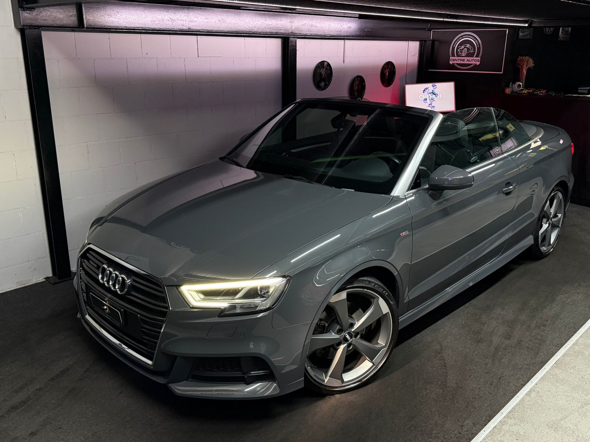 AUDI A3 Cabriolet 2.0 TDI S-Line quattro S-tronic / NanoGrau / Leder / 19’’ Zoll / Wunderschöne Konfiguration-image-2