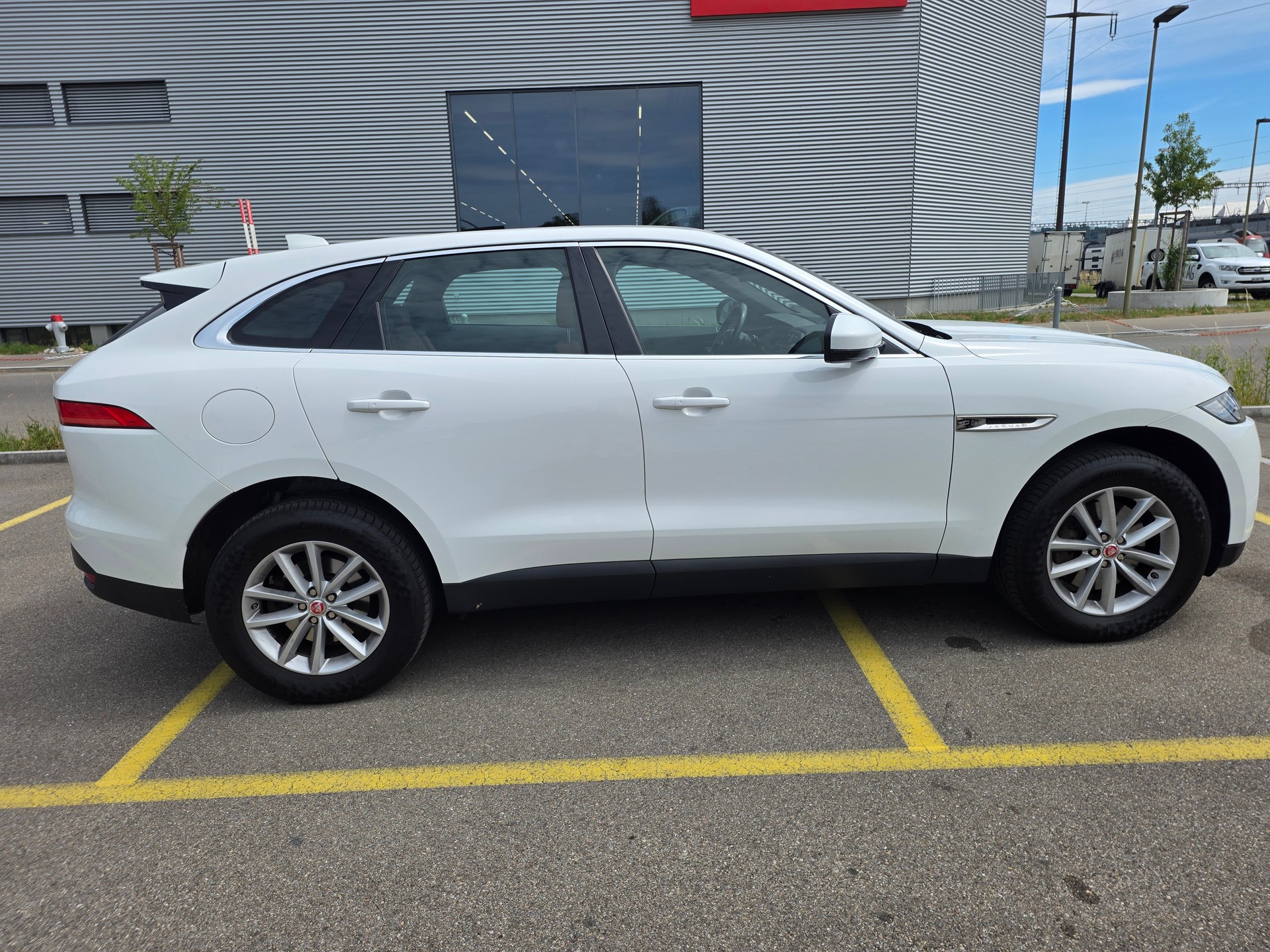 JAGUAR 3.0d AWD-image-2