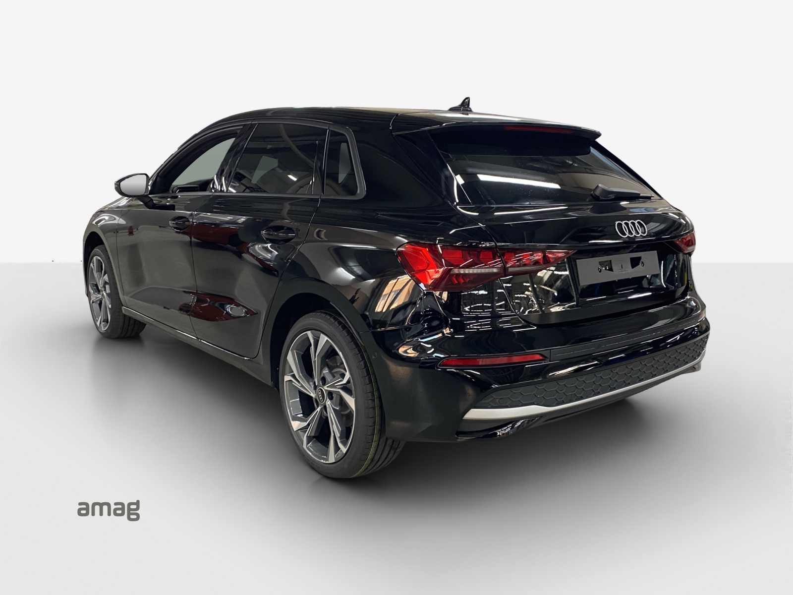 AUDI A3 Sportback TFSI 110 kW Attraction S tronic-showroom-element-2