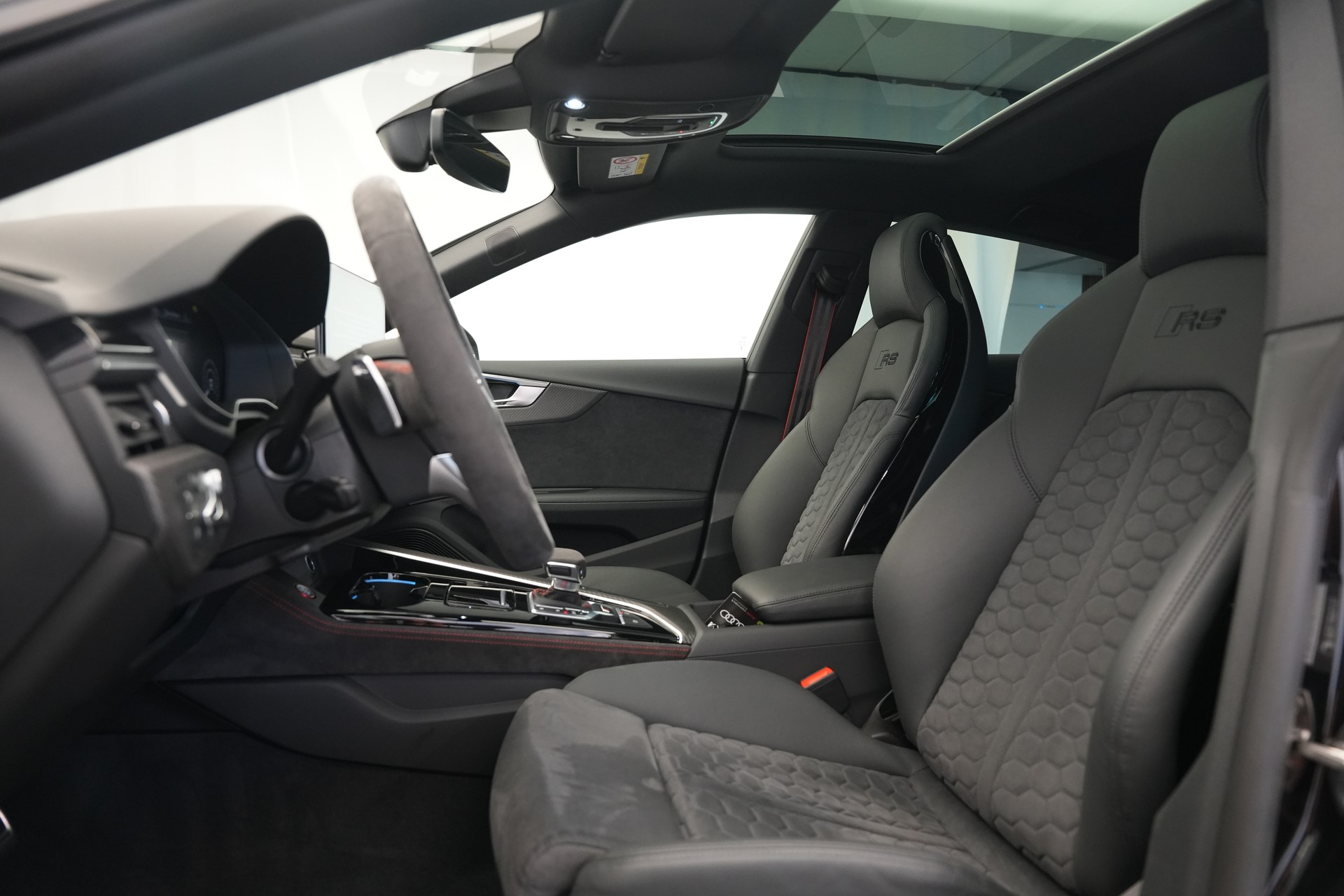 AUDI RS5 Sportback 2.9 TFSI Competition quattro tiptronic *Carbon* *DRC* *HuD* *B&O*-image-12