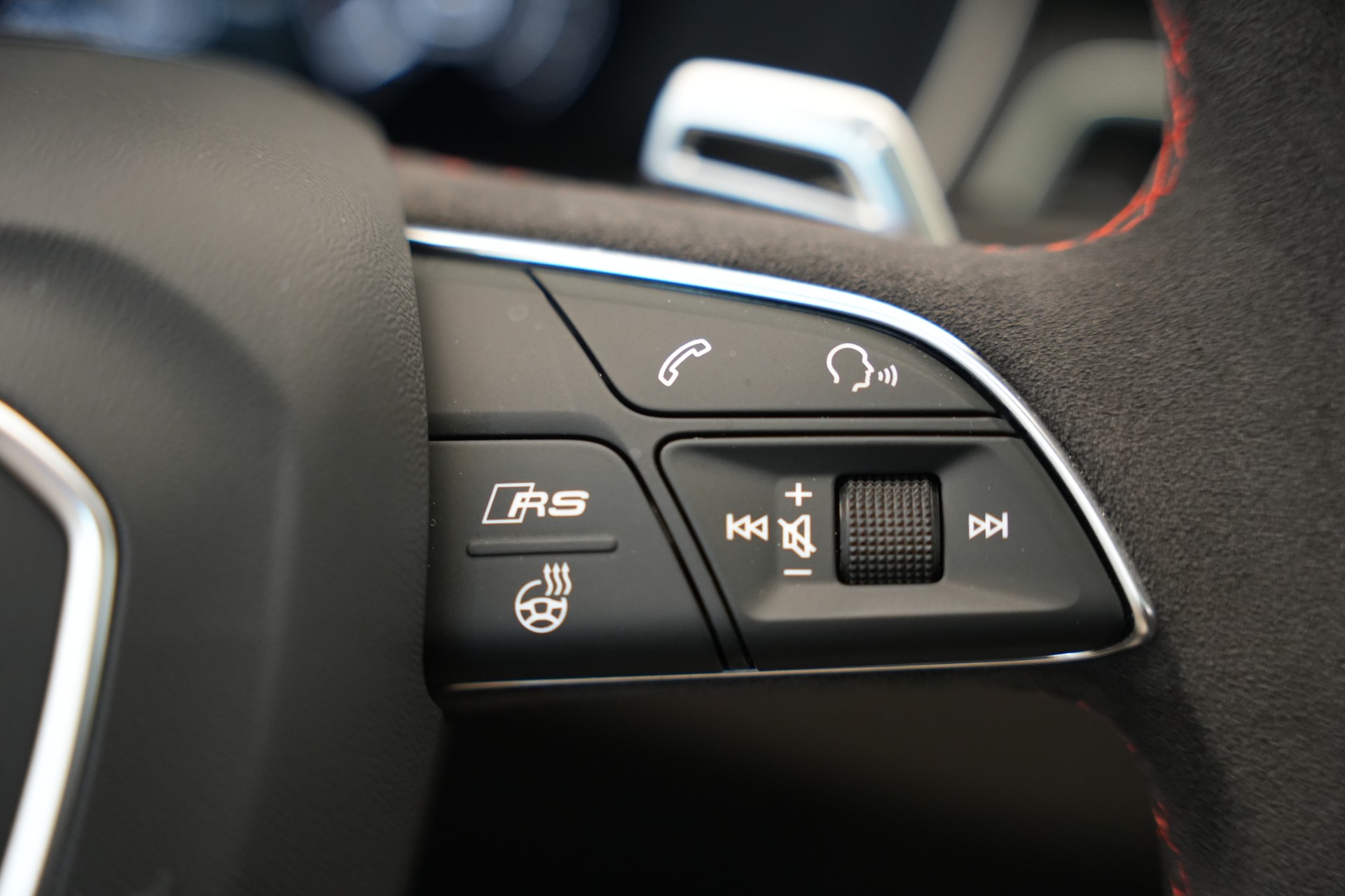 AUDI RS5 Sportback 2.9 TFSI Competition quattro tiptronic *Carbon* *DRC* *HuD* *B&O*-image-24
