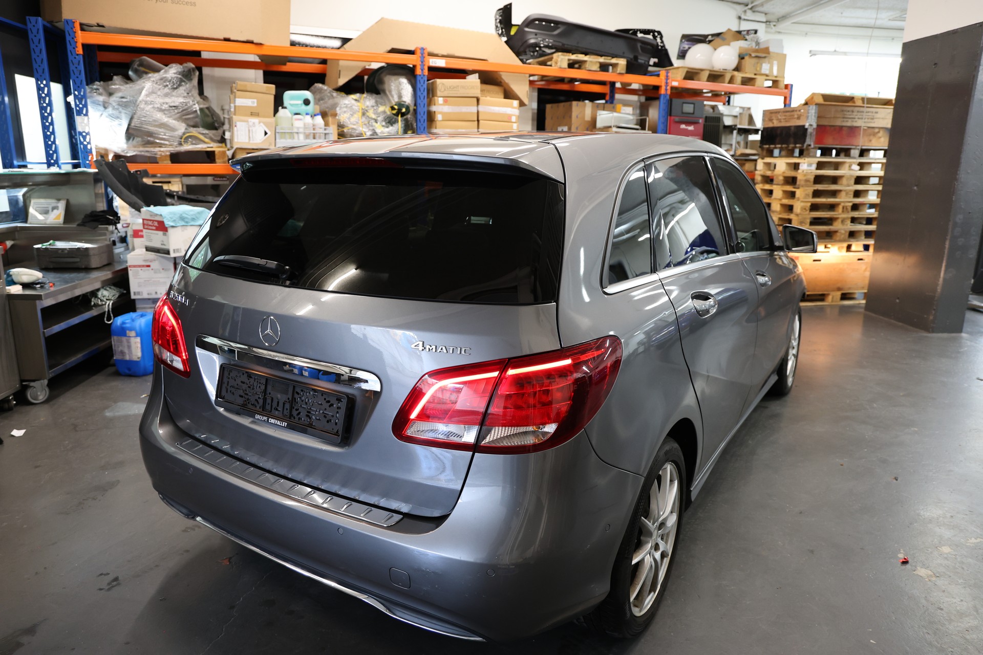 MERCEDES-BENZ B 200 CDI AMG Line 4Matic 7G-DCT-image-5