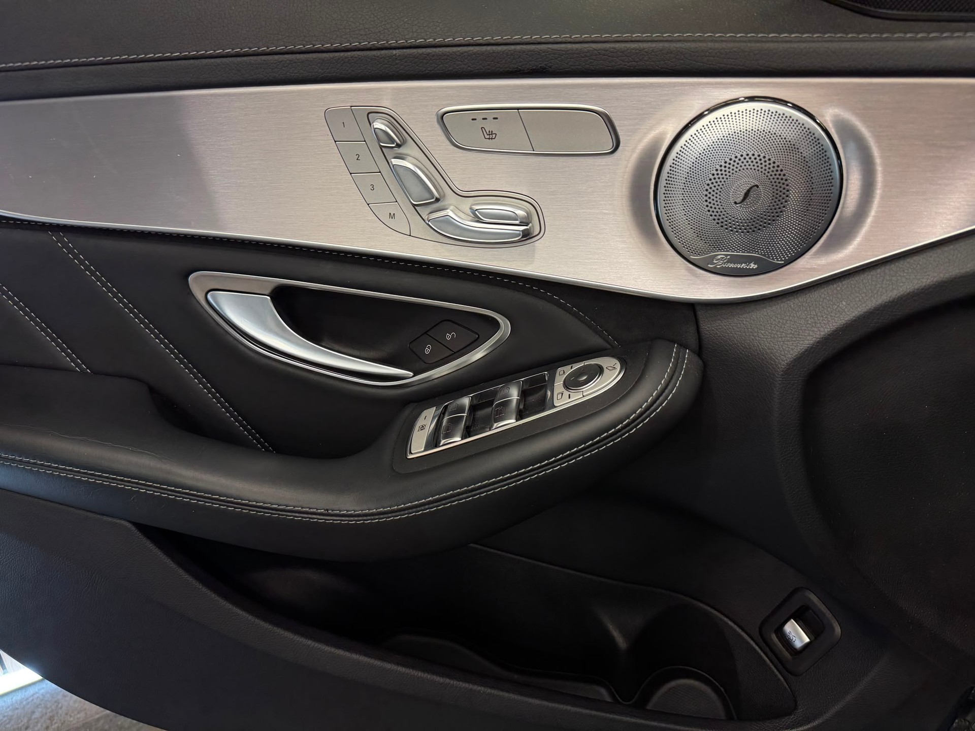 MERCEDES-BENZ C 63 AMG Speedshift-image-14
