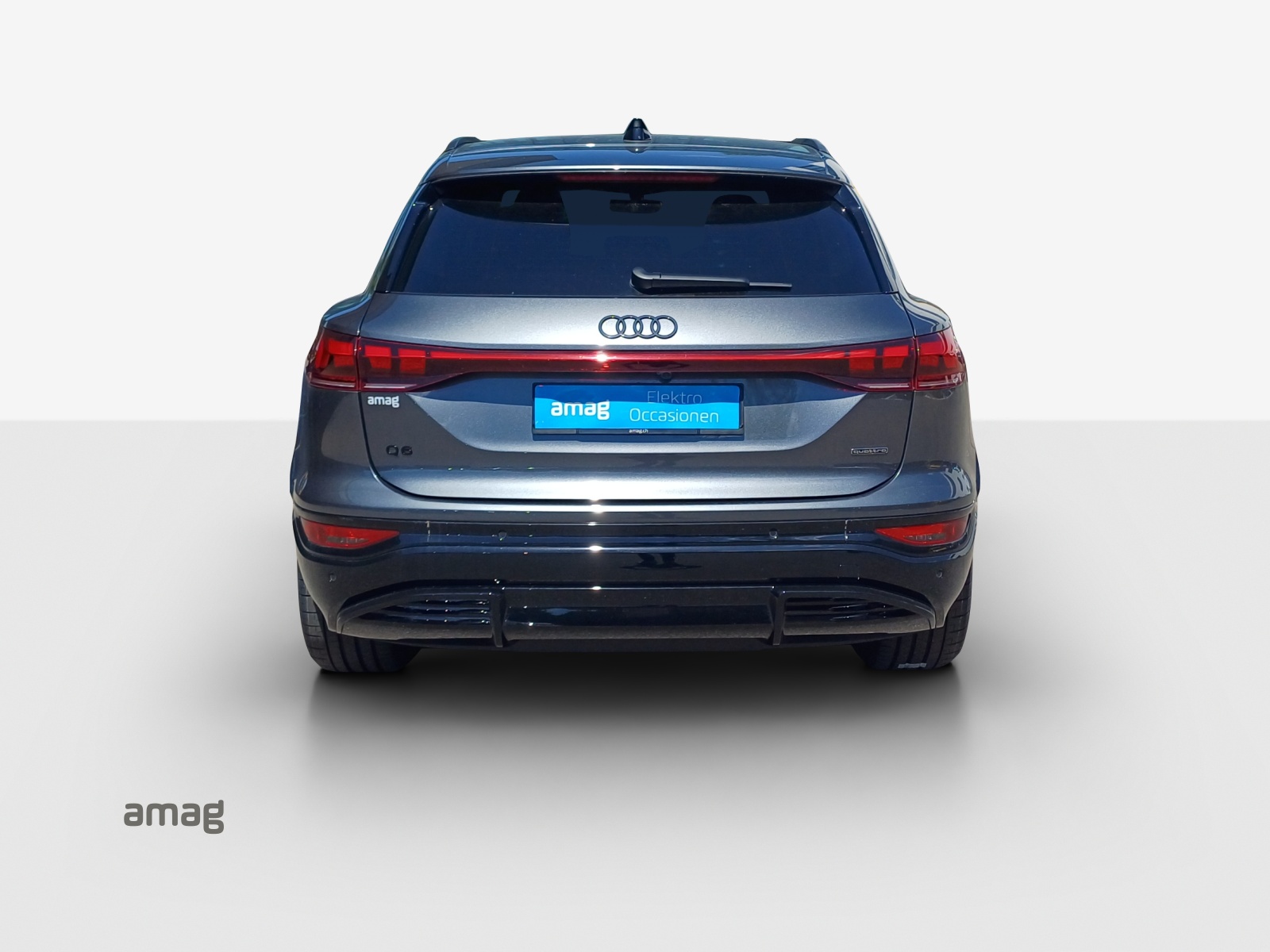 AUDI Q6 e-tron quattro-image-4