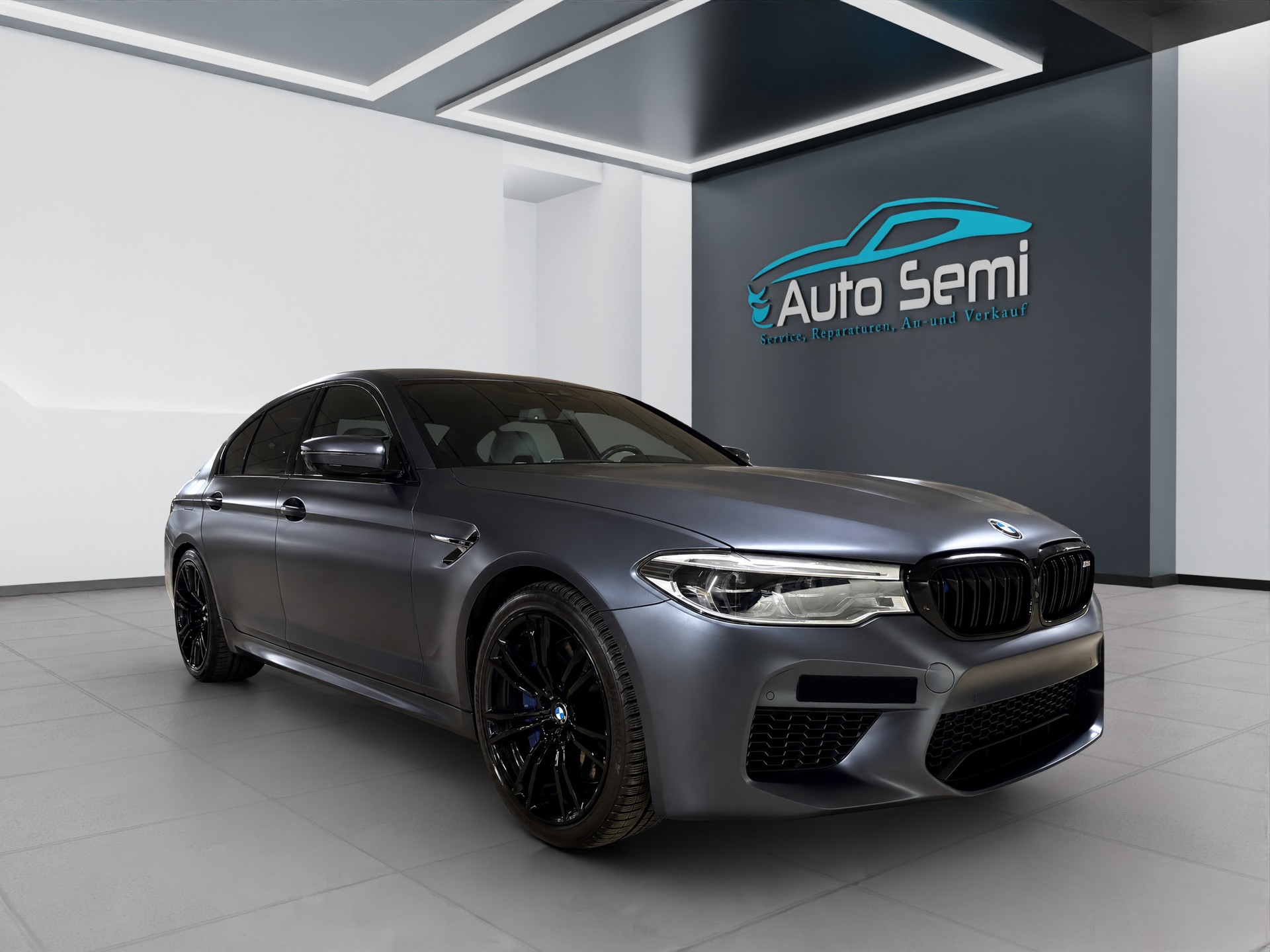 BMW M5 xDrive Drivelogic **Individual Frozen Grey**-image-6