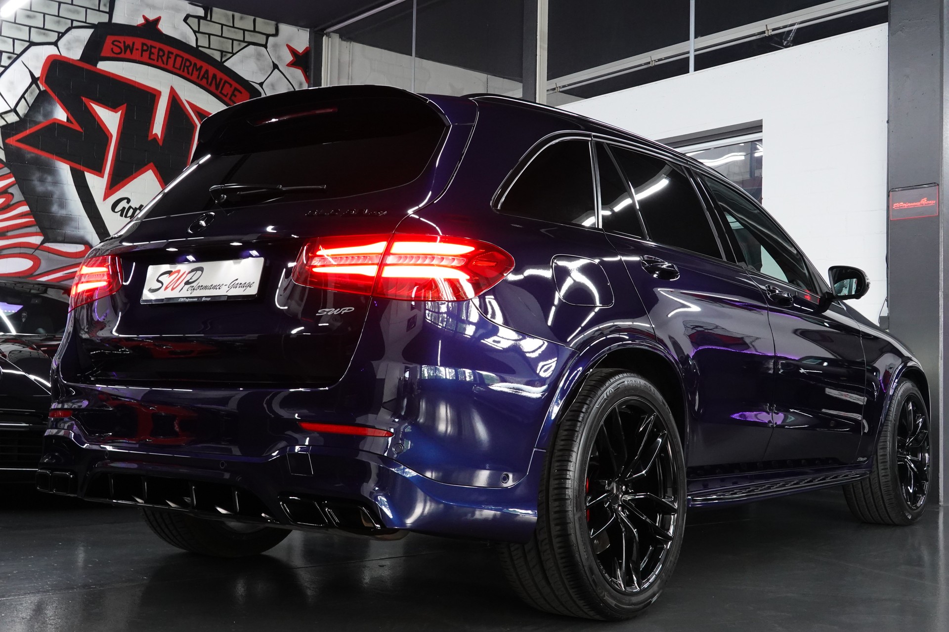 MERCEDES-BENZ GLC 63 S AMG 4Matic+ 9G-TRONIC CH-FZ FULL ON TOP BLAU MET.-image-23