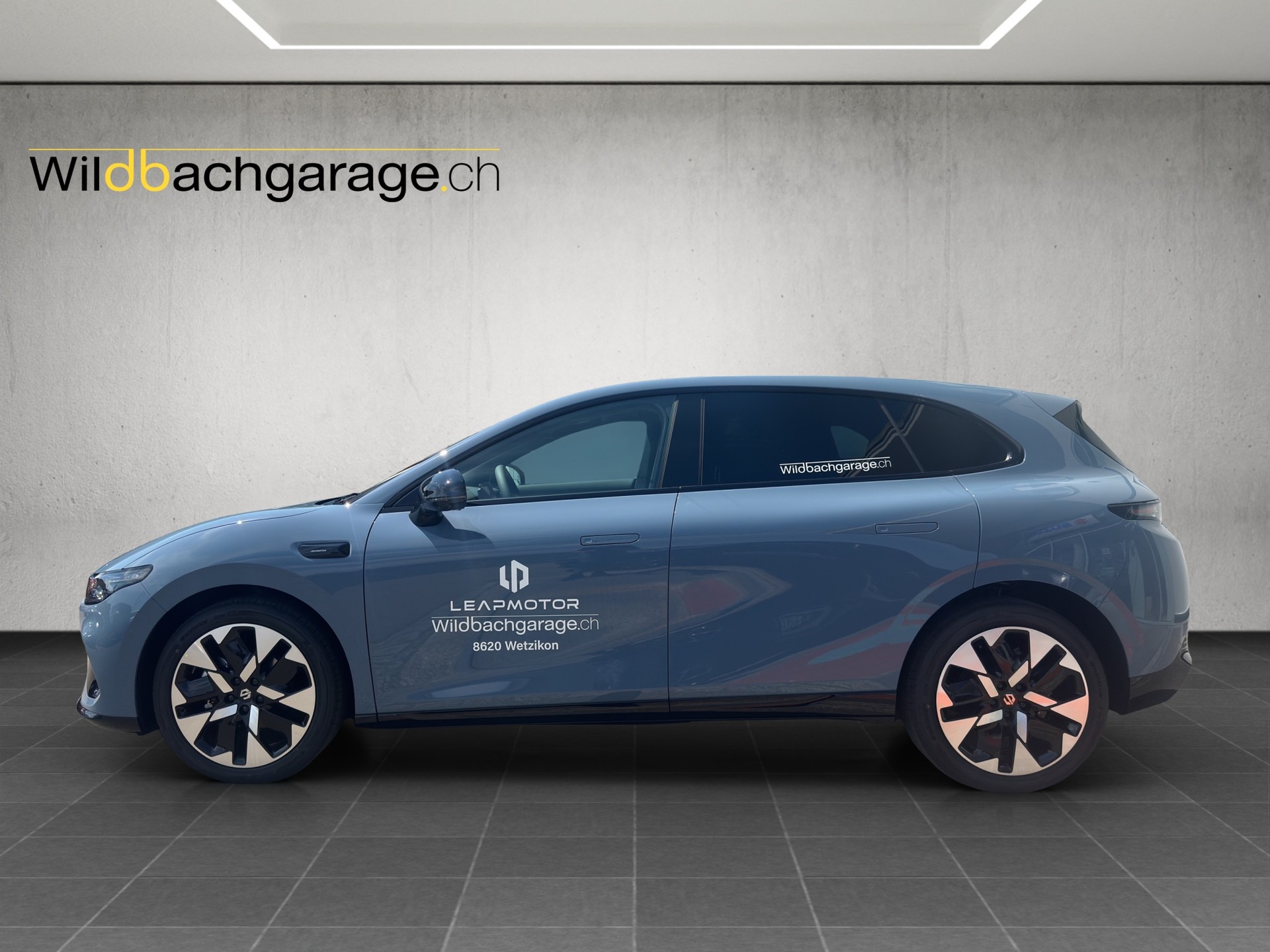 LEAPMOTOR B05 EV-image-1