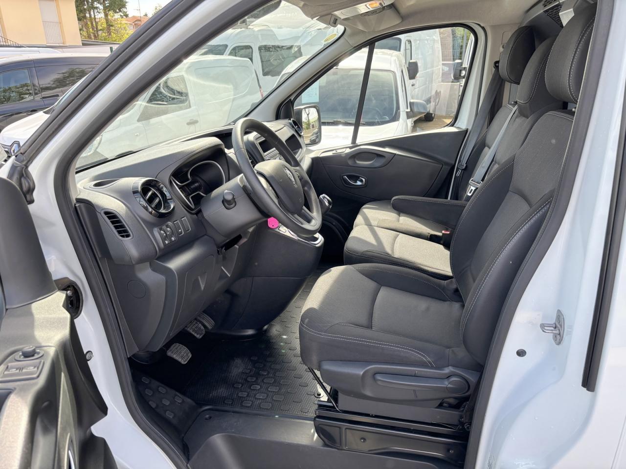 RENAULT Trafic 2.0 dCi 120 3.0t L1H1 Frigorifique (-30°C /+30°C)-image-3