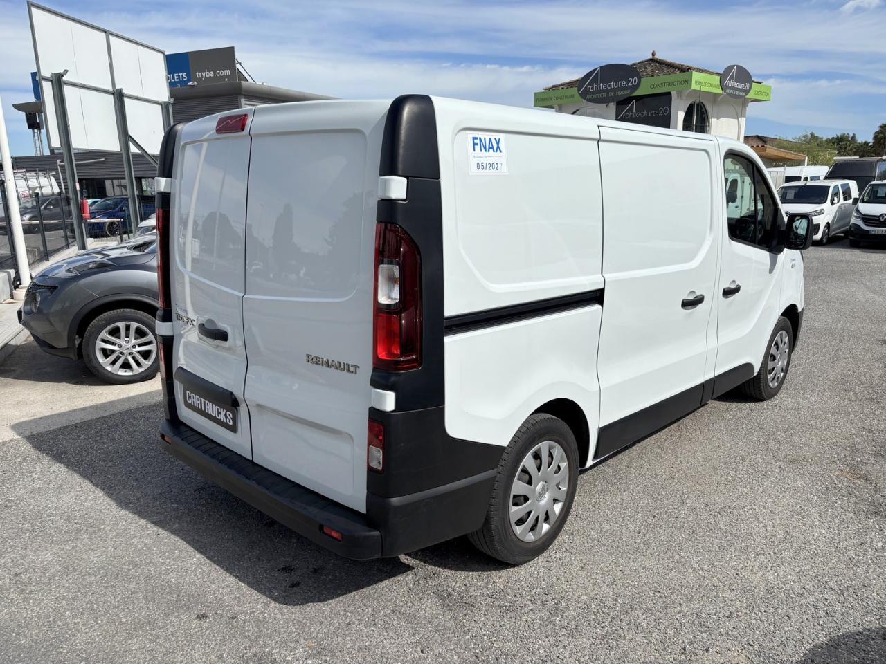 RENAULT Trafic 2.0 dCi 120 3.0t L1H1 Frigorifique (-30°C /+30°C)-image-1