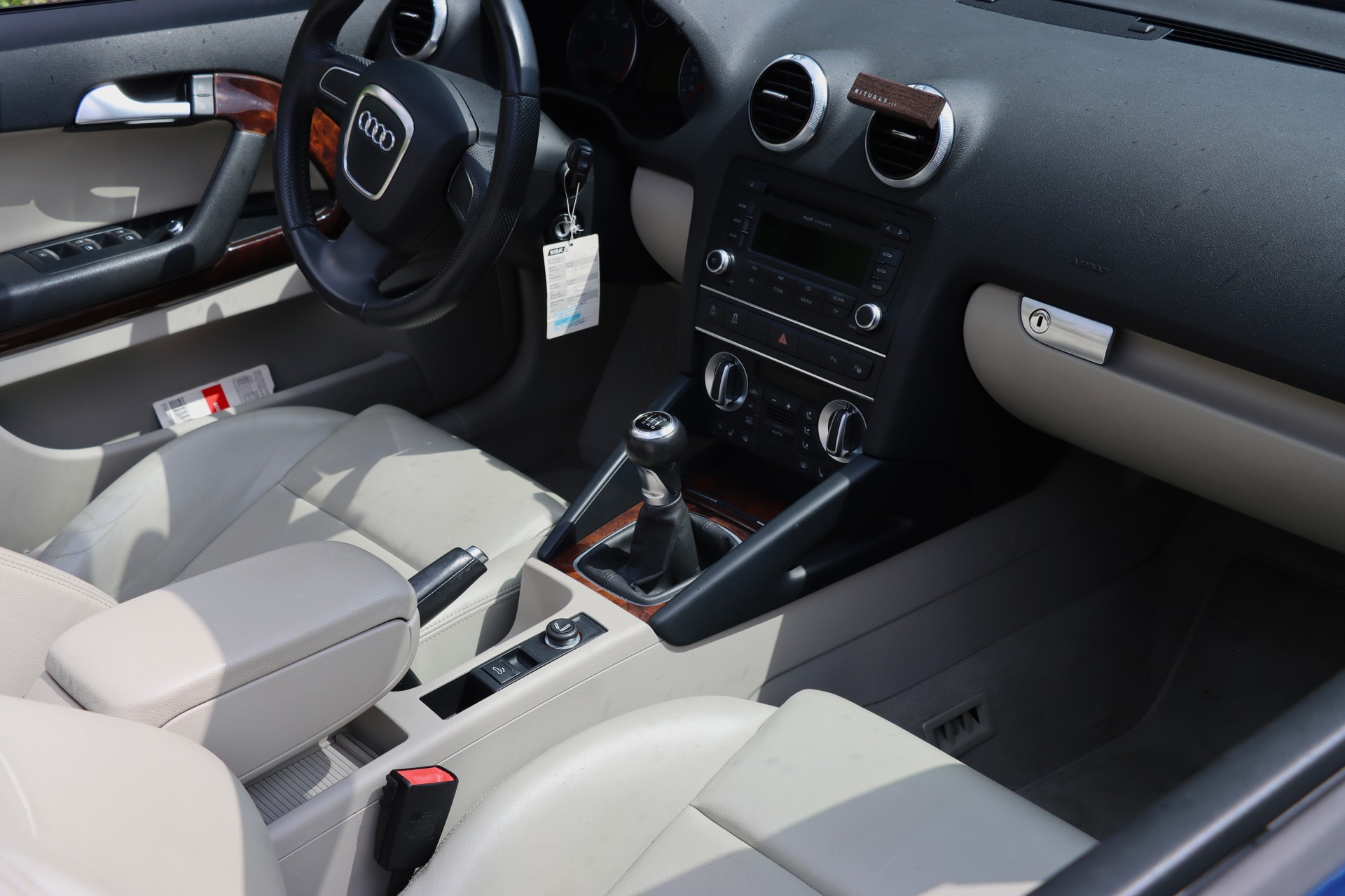 AUDI 2.0 TDI Attraction-image-4