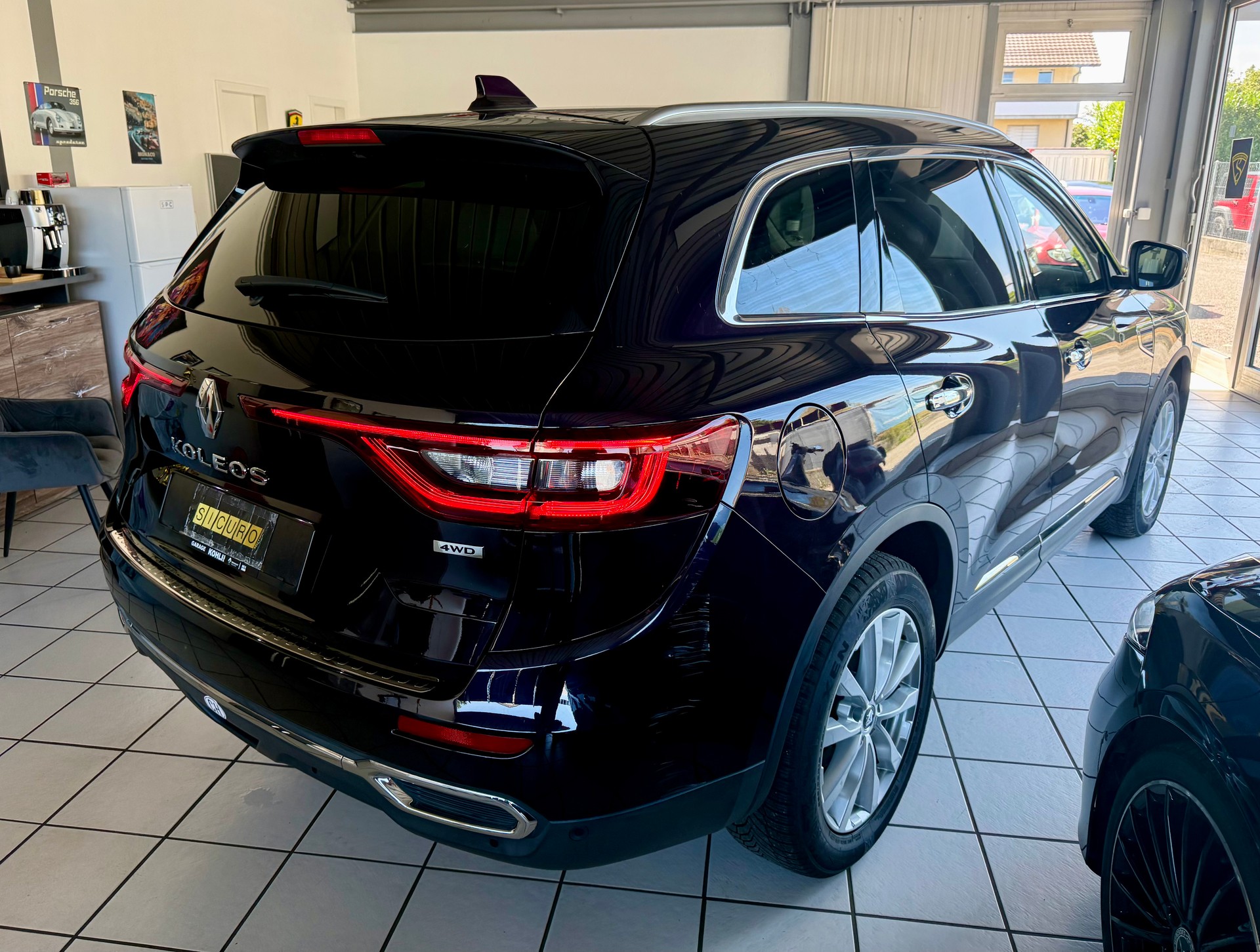 RENAULT Koleos 2.0 dCi Initiale Paris 4x4 Xtronic CVT-image-8