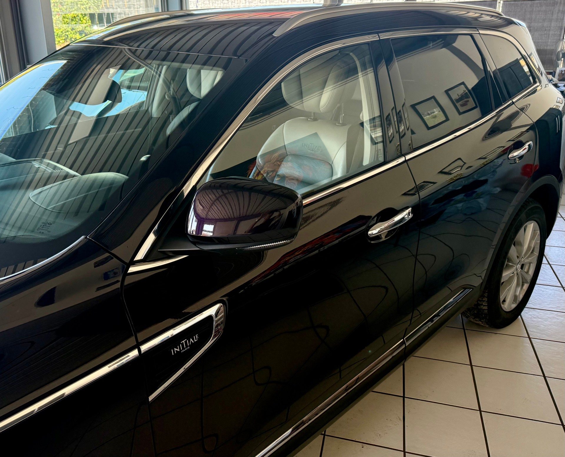 RENAULT Koleos 2.0 dCi Initiale Paris 4x4 Xtronic CVT-image-3