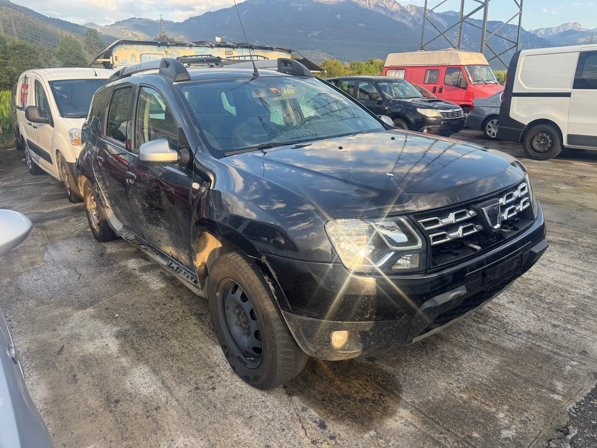 DACIA Duster 1.5 dCi Celebration 4x4-image-1