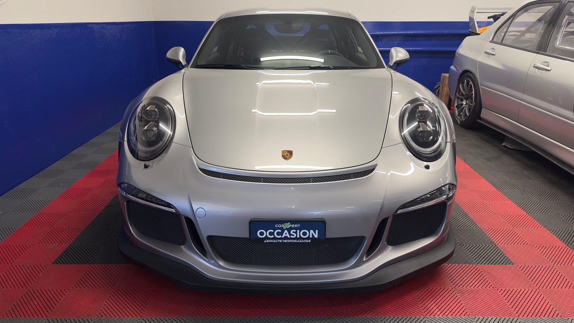 PORSCHE GT3 RS 991-image-4