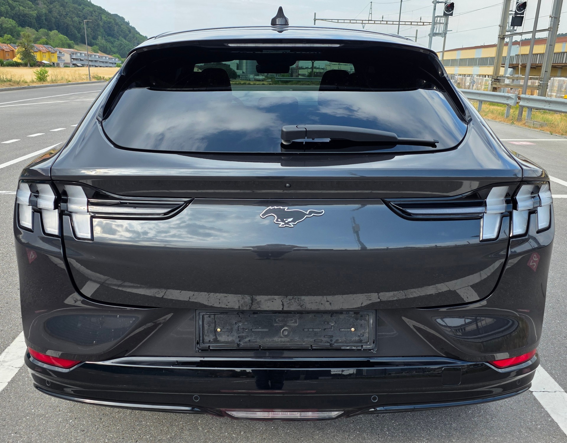 FORD Mustang MACH-E AWD 72.6 kWh. Certificat batterie SOH-image-3