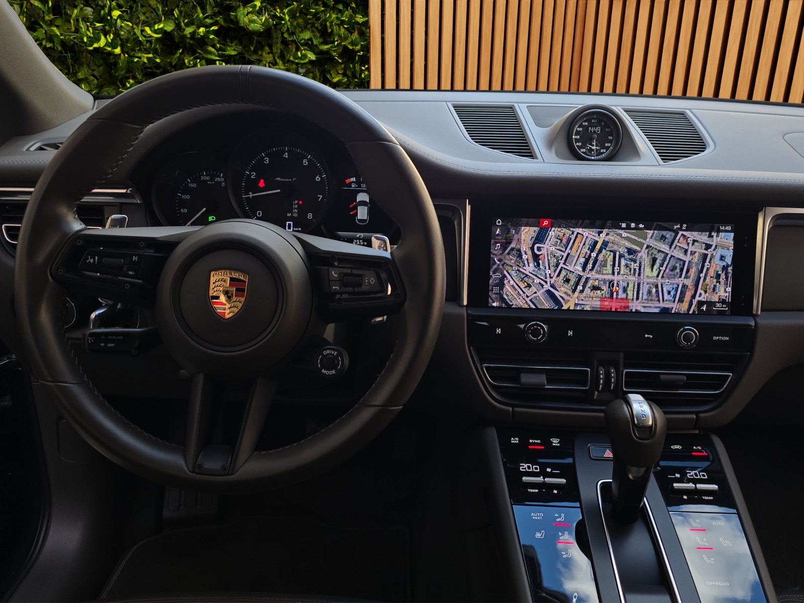 PORSCHE Macan T PDK-image-12