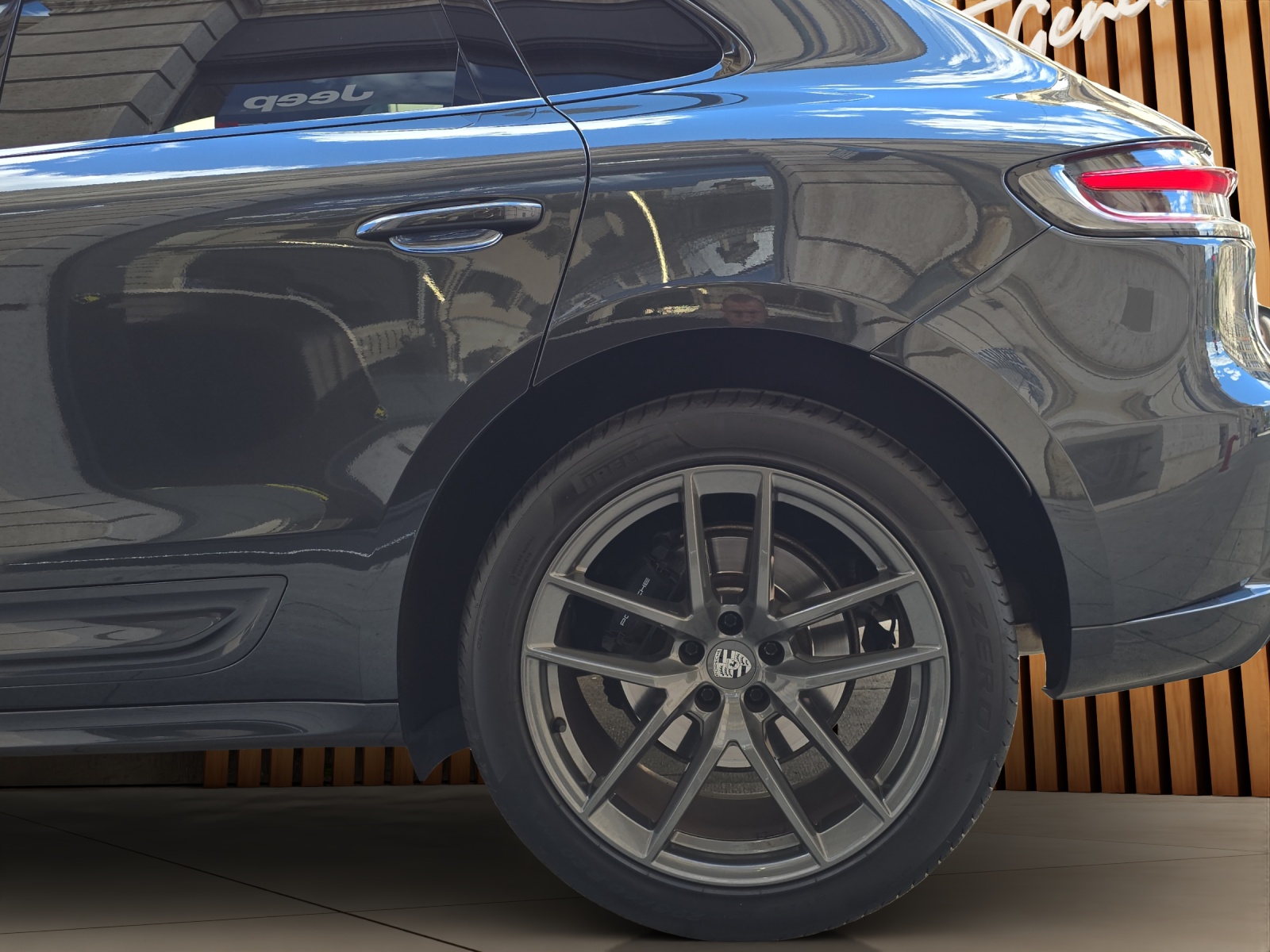PORSCHE Macan T PDK-image-22