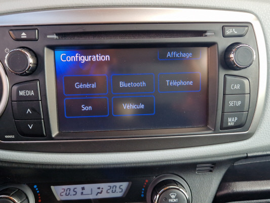 TOYOTA Yaris 1.5 Hybrid Luna-image-8