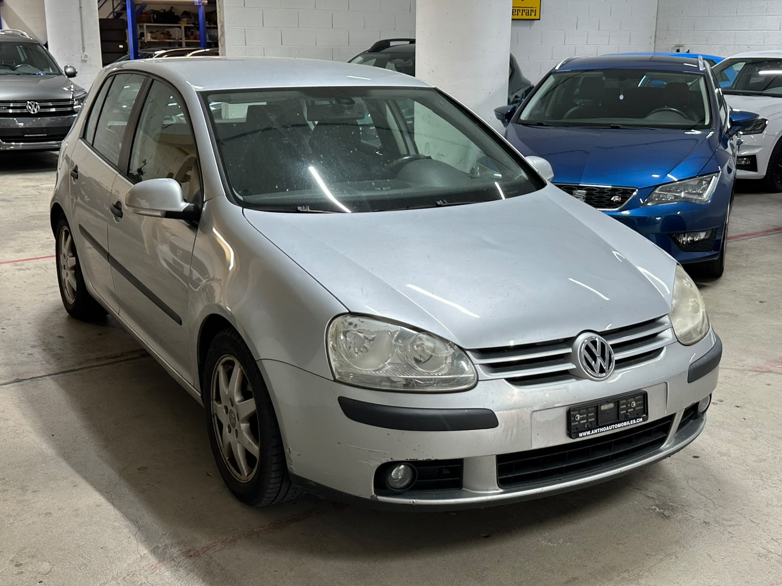 VW Golf 2.0 FSI Comfortline-image-2