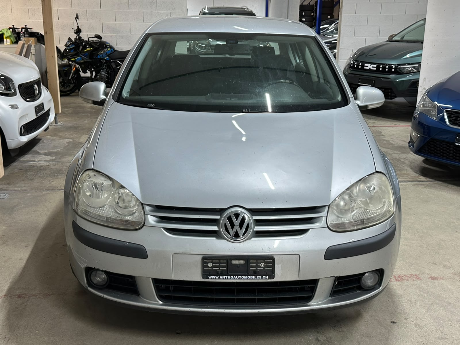 VW Golf 2.0 FSI Comfortline-image-1