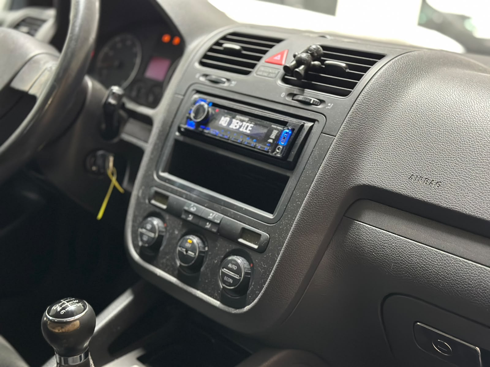 VW Golf 2.0 FSI Comfortline-image-11