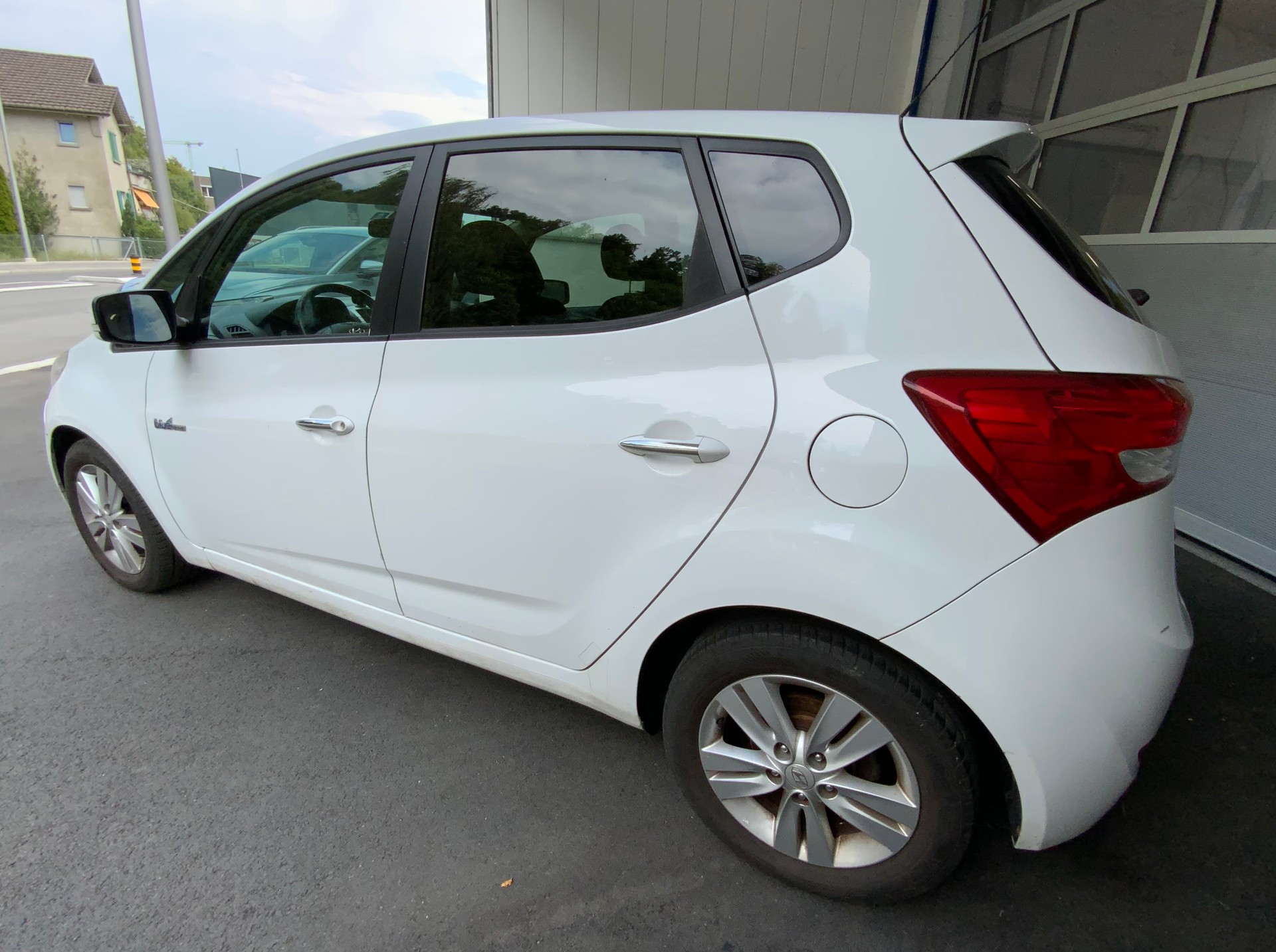 HYUNDAI iX20 1.6 Style-image-3