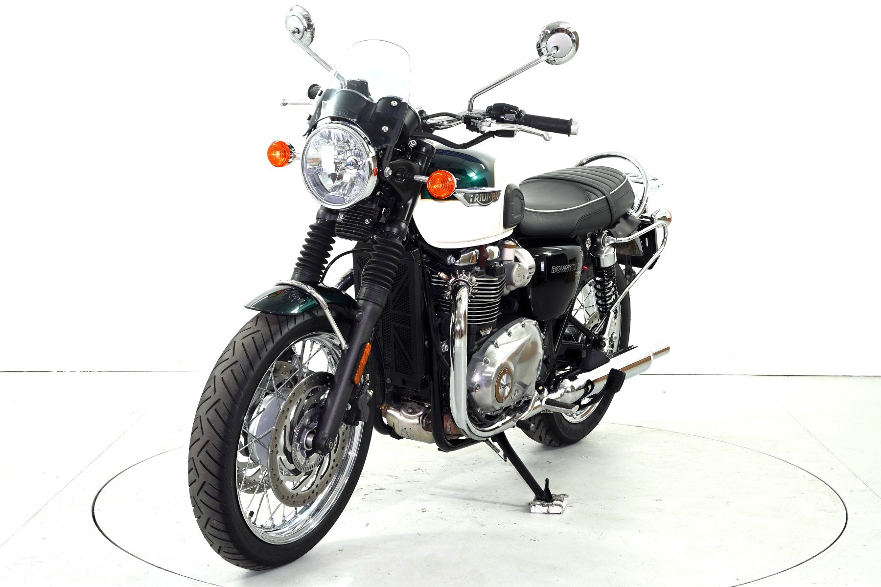 TRIUMPH Bonneville T120 ABS-showroom-element-2