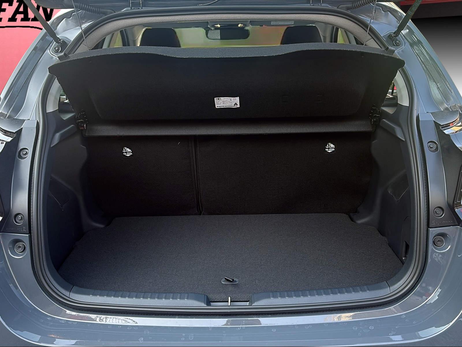 TOYOTA Yaris 1.5 VVT-i HSD Comfort-image-9