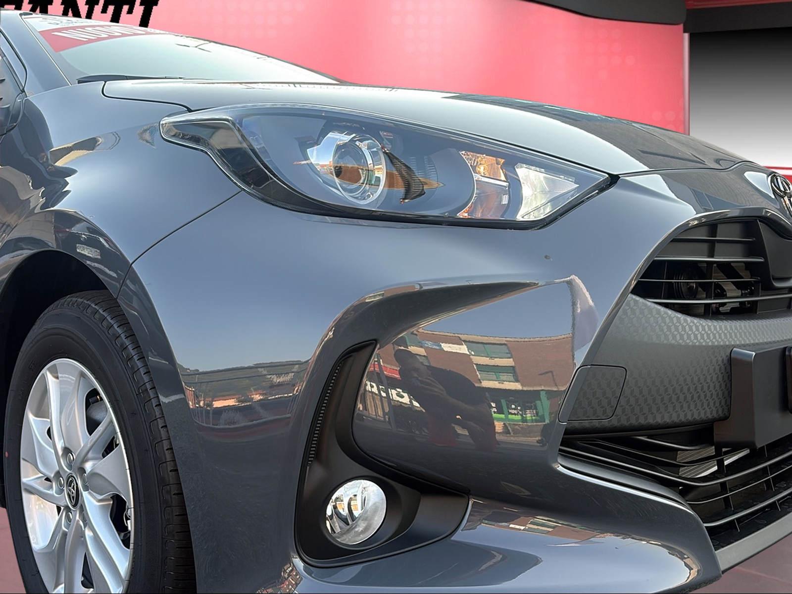 TOYOTA Yaris 1.5 VVT-i HSD Comfort-image-12