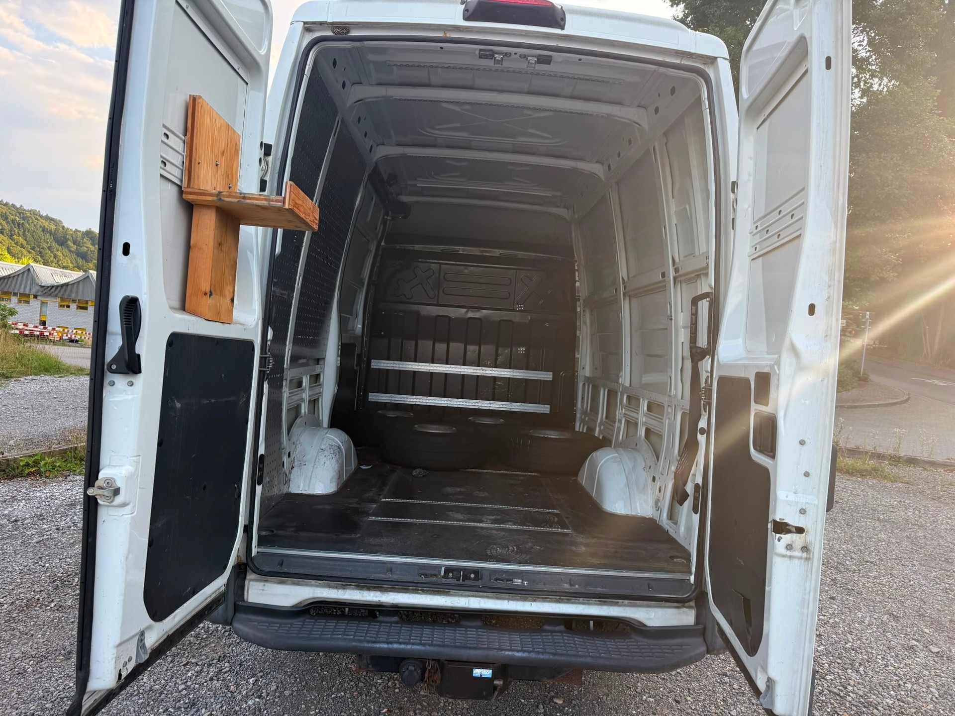 IVECO 35 S 13 V A-image-10