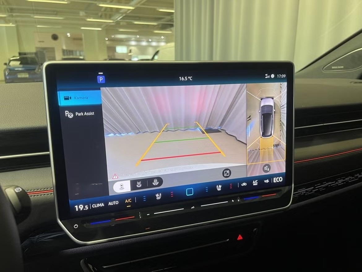 VW ID.7 Tourer GTX 86 kWh GTX 4 Motion-image-10
