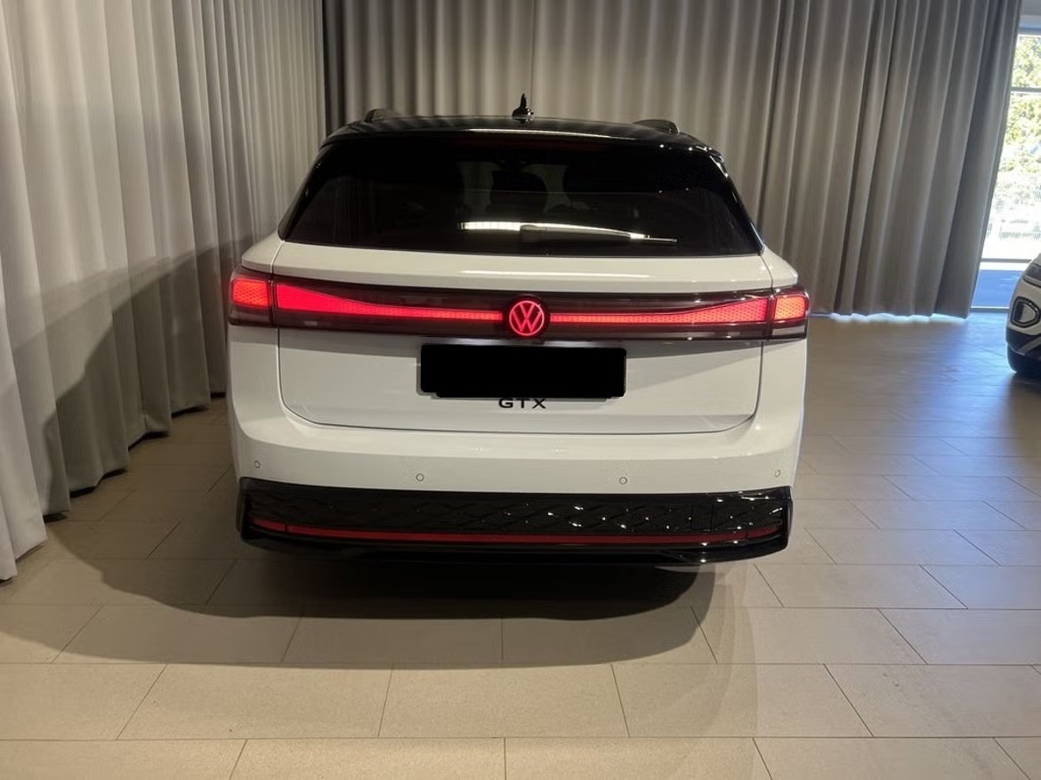 VW ID.7 Tourer GTX 86 kWh GTX 4 Motion-image-4
