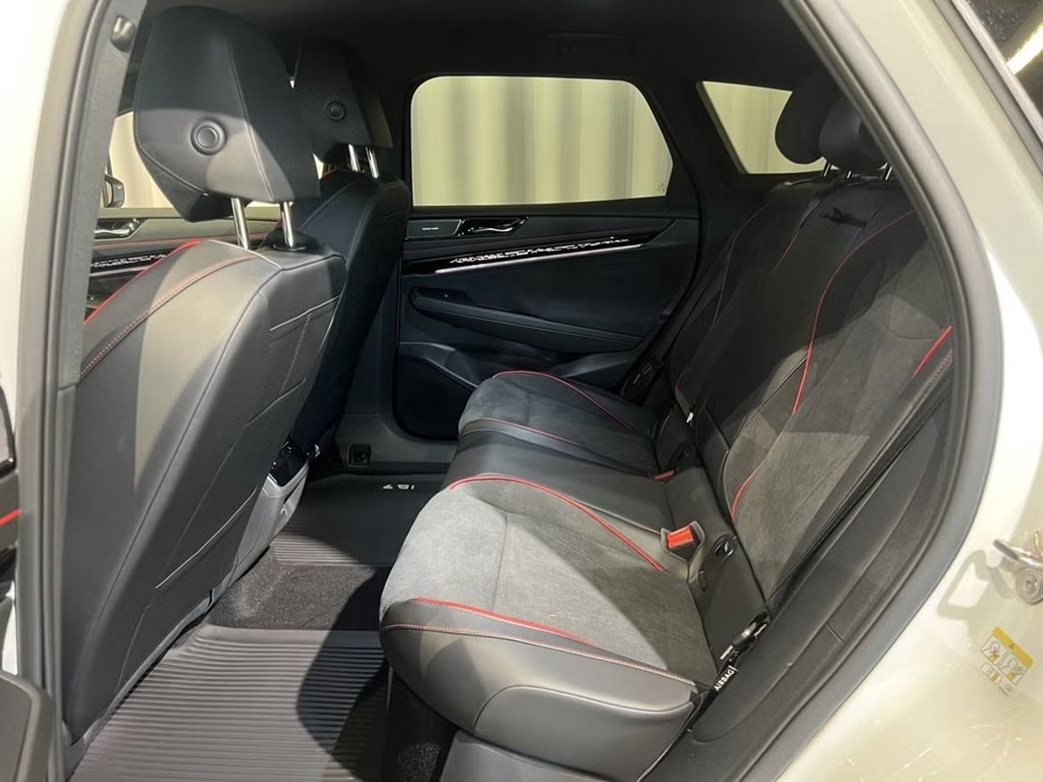 VW ID.7 Tourer GTX 86 kWh GTX 4 Motion-image-11