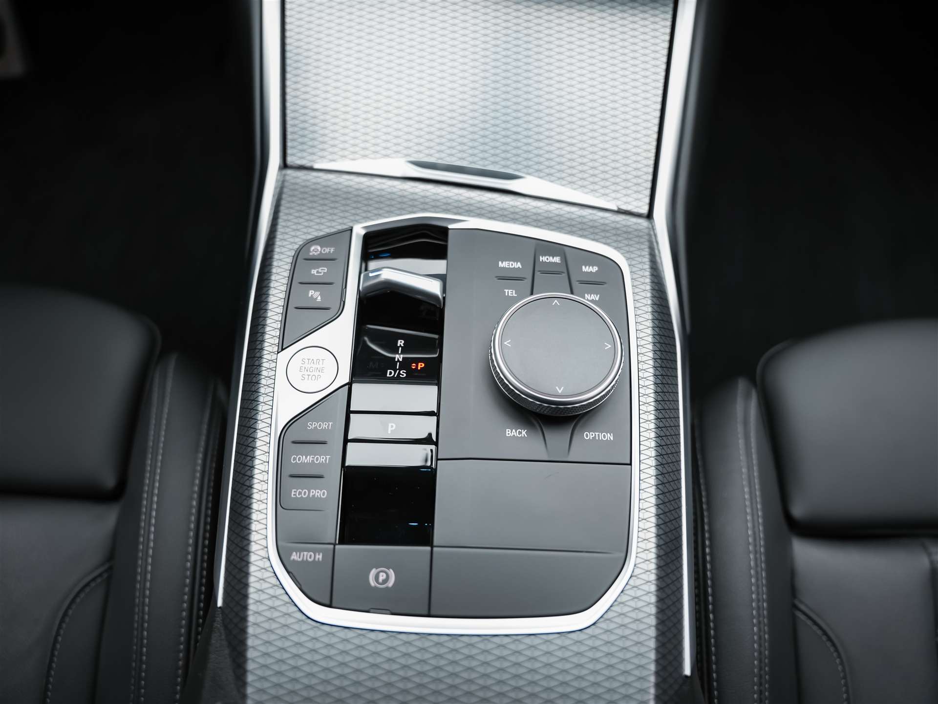 BMW M340i xDrive 48V Steptronic M Sport Pro *Head-Up*Harman/Kardon*360°*-image-21