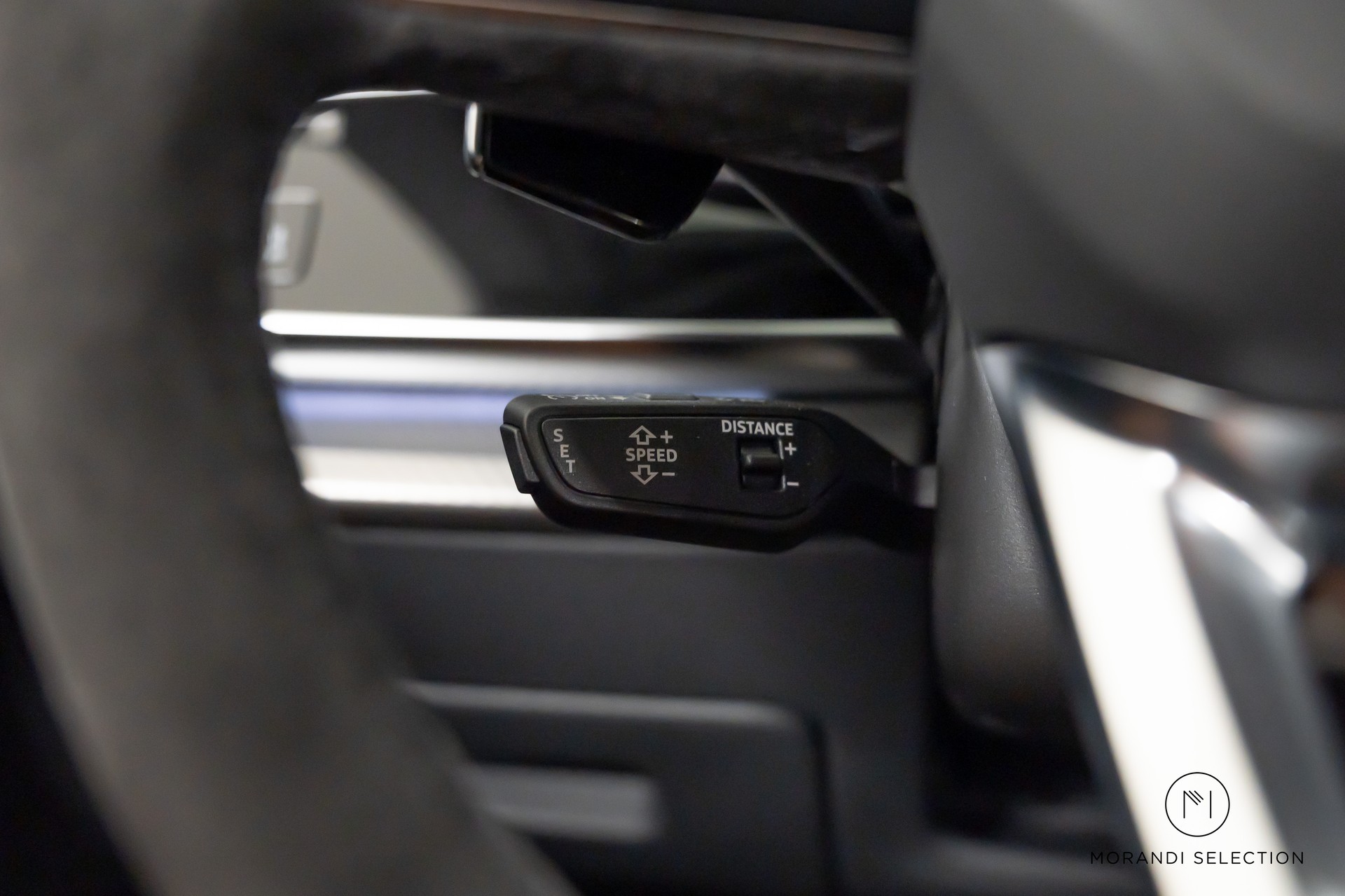 AUDI RS Q8 SUV 4.0 V8 TFSI performance quattro T-Tronic-image-25