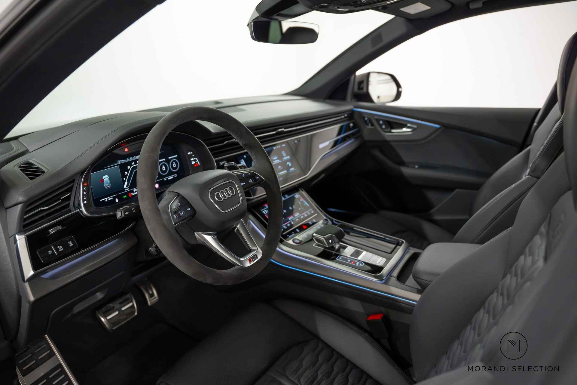 AUDI RS Q8 SUV 4.0 V8 TFSI performance quattro T-Tronic-image-12