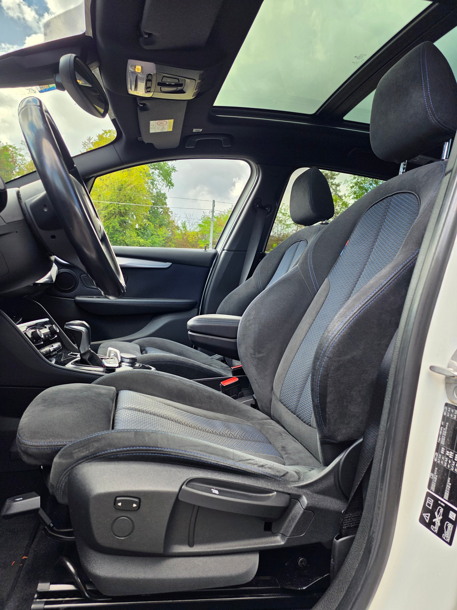 BMW 220d xDrive Gran Tourer M Sport Steptronic-image-4